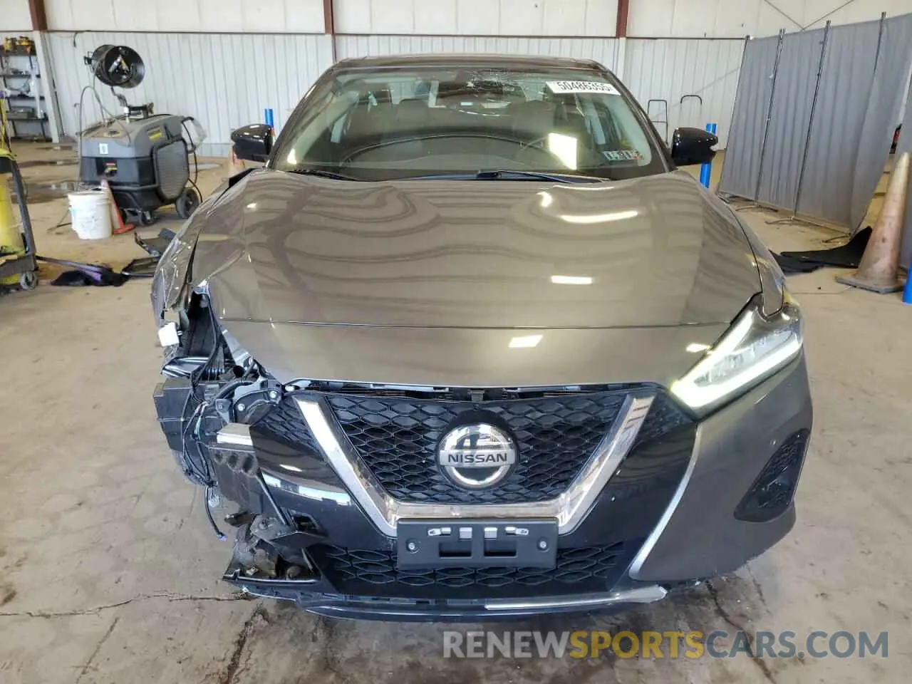 5 Photograph of a damaged car 1N4AA6FV4LC385580 NISSAN MAXIMA 2020