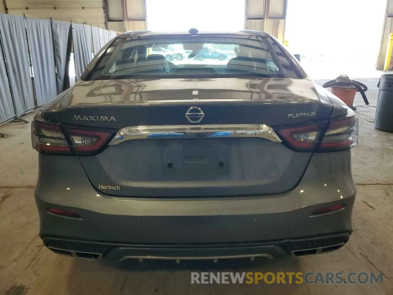 6 Photograph of a damaged car 1N4AA6FV4LC385580 NISSAN MAXIMA 2020