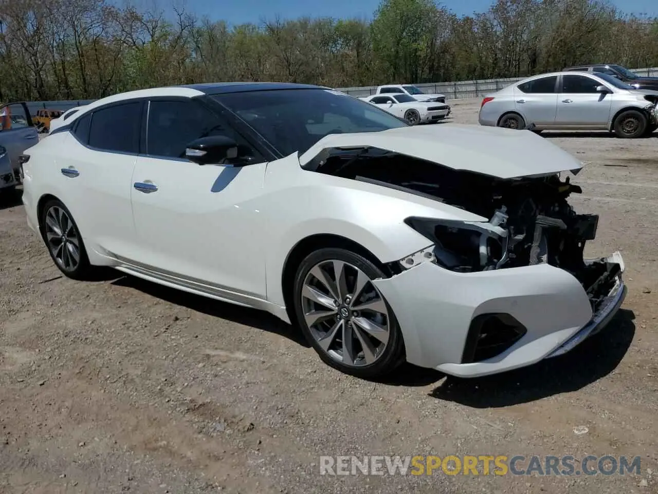 4 Photograph of a damaged car 1N4AA6FV8LC381418 NISSAN MAXIMA 2020