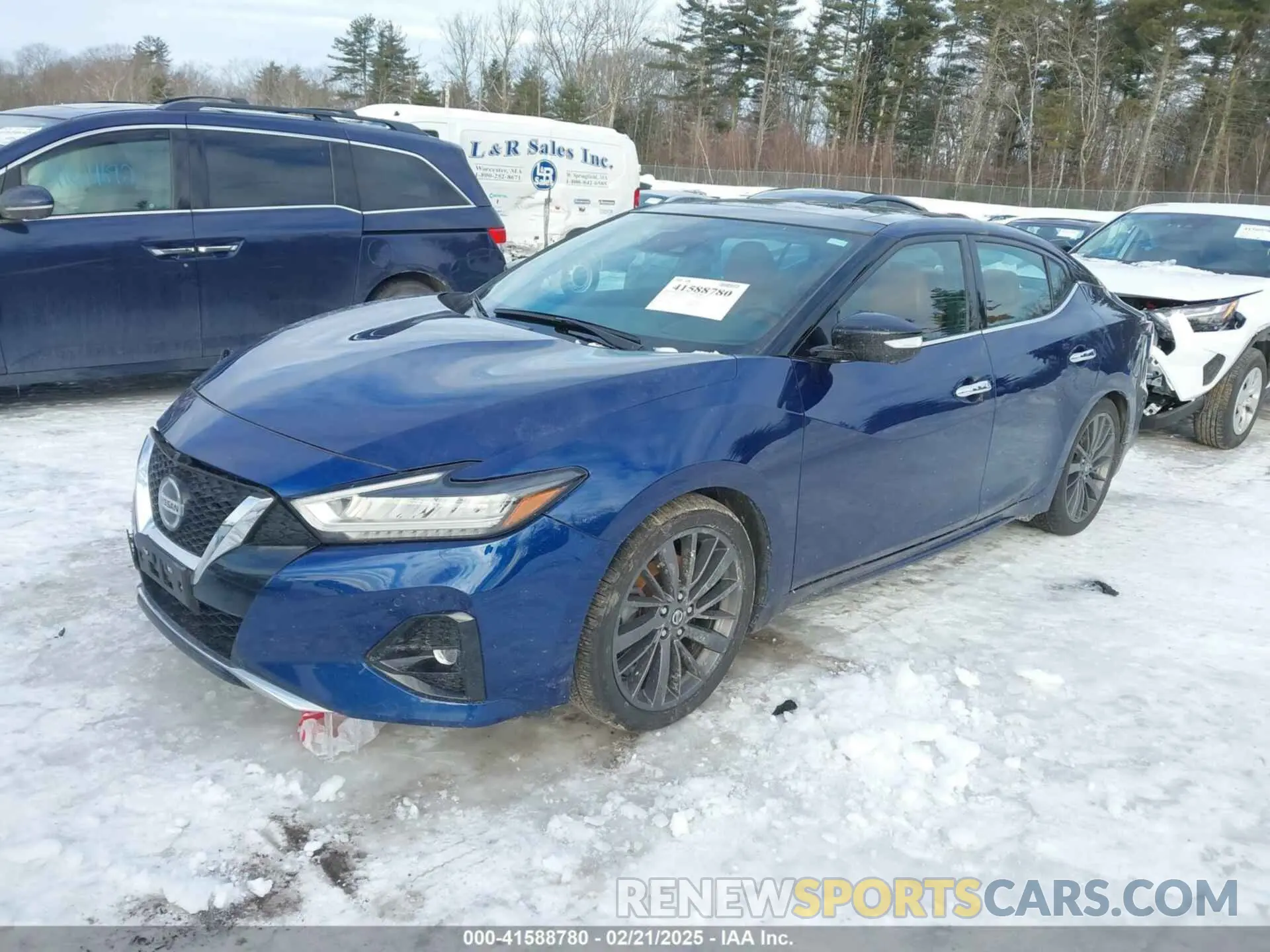 2 Photograph of a damaged car 1N4AA6FVXLC380903 NISSAN MAXIMA 2020