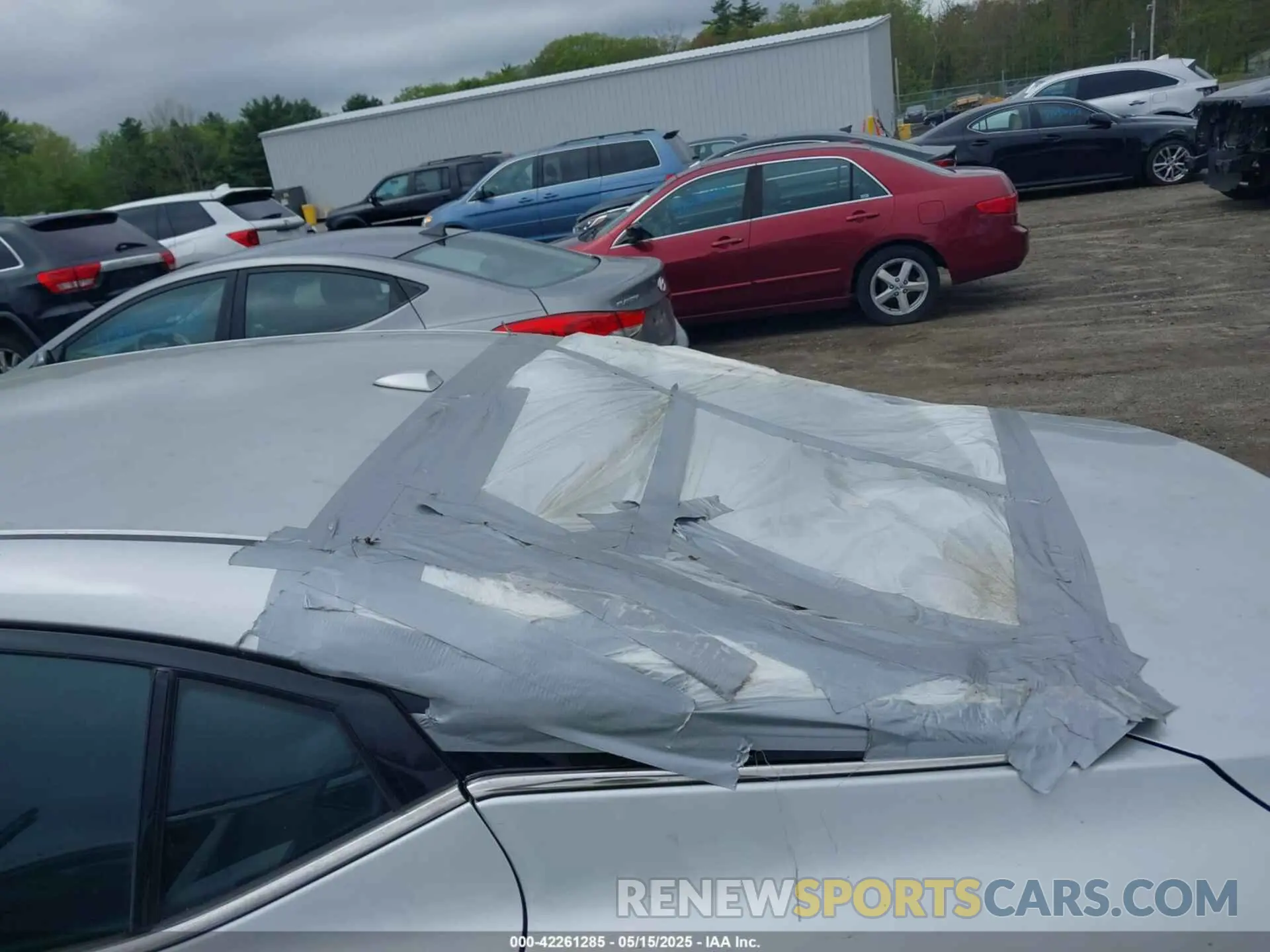 18 Photograph of a damaged car 1N4AA6CV4MC513919 NISSAN MAXIMA 2021