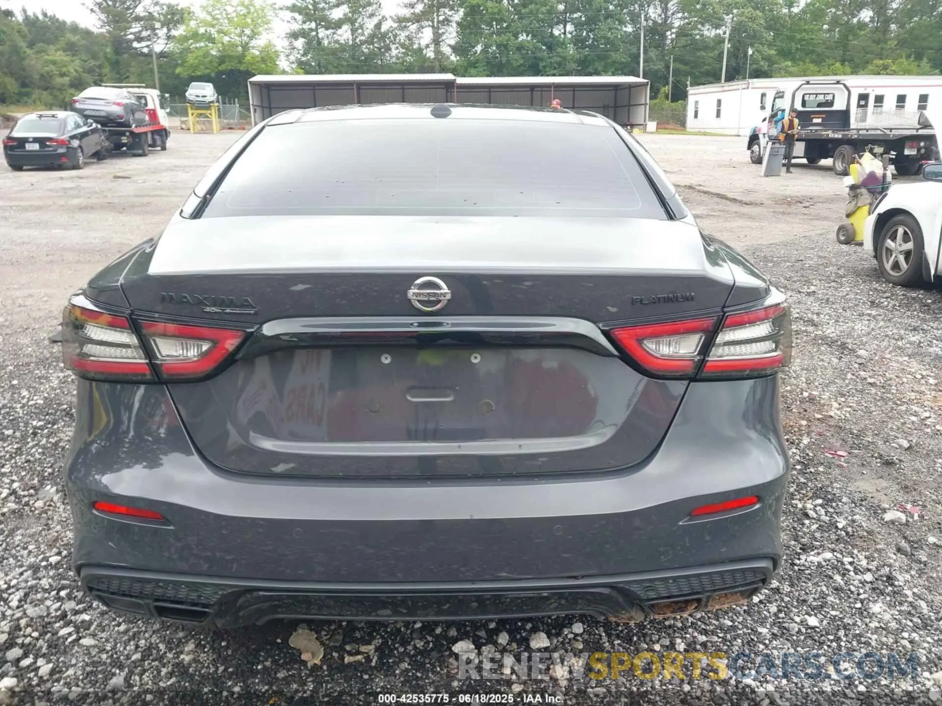 16 Photograph of a damaged car 1N4AA6FV1MC501139 NISSAN MAXIMA 2021