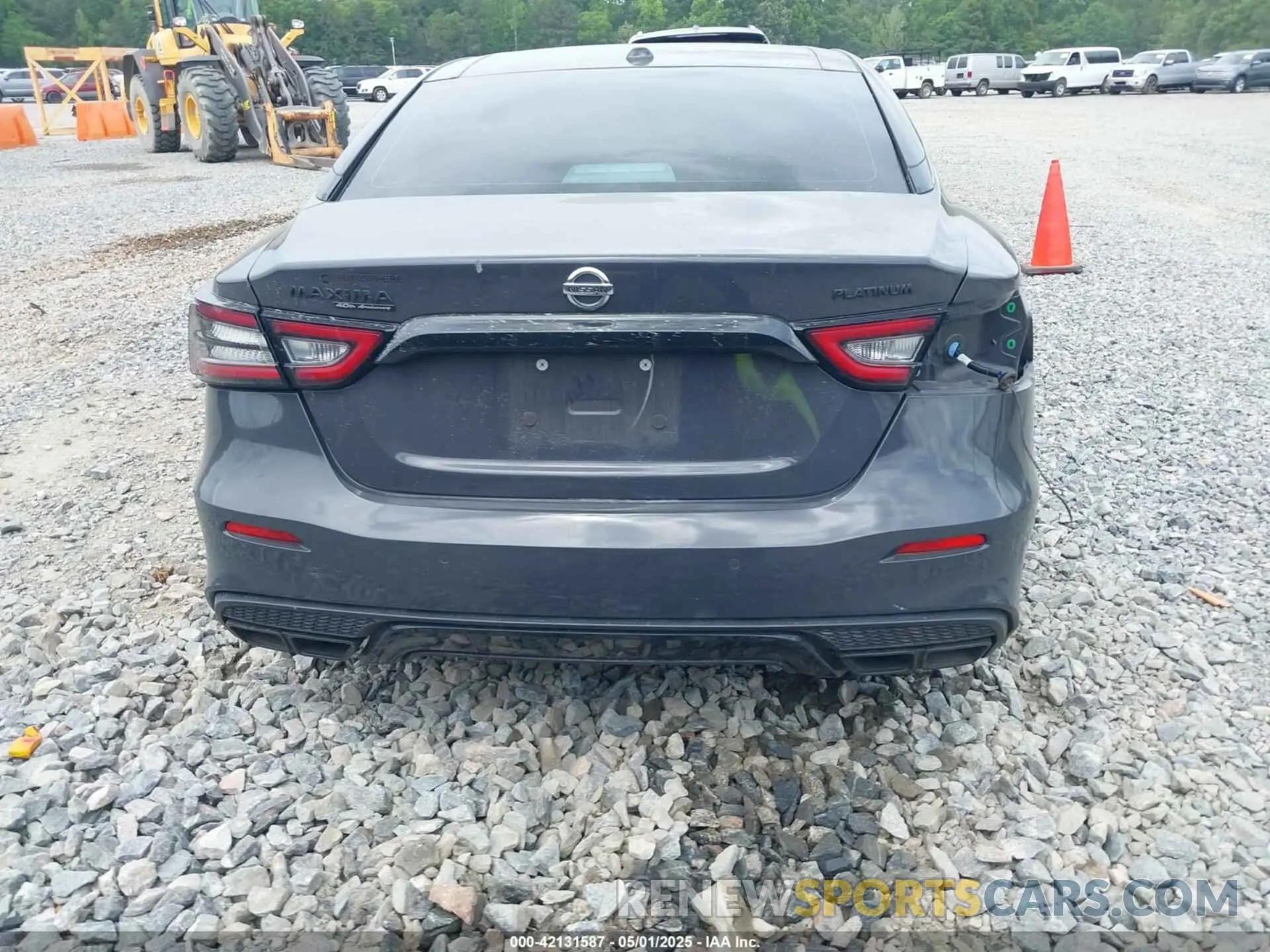 15 Photograph of a damaged car 1N4AA6FV1MC502937 NISSAN MAXIMA 2021