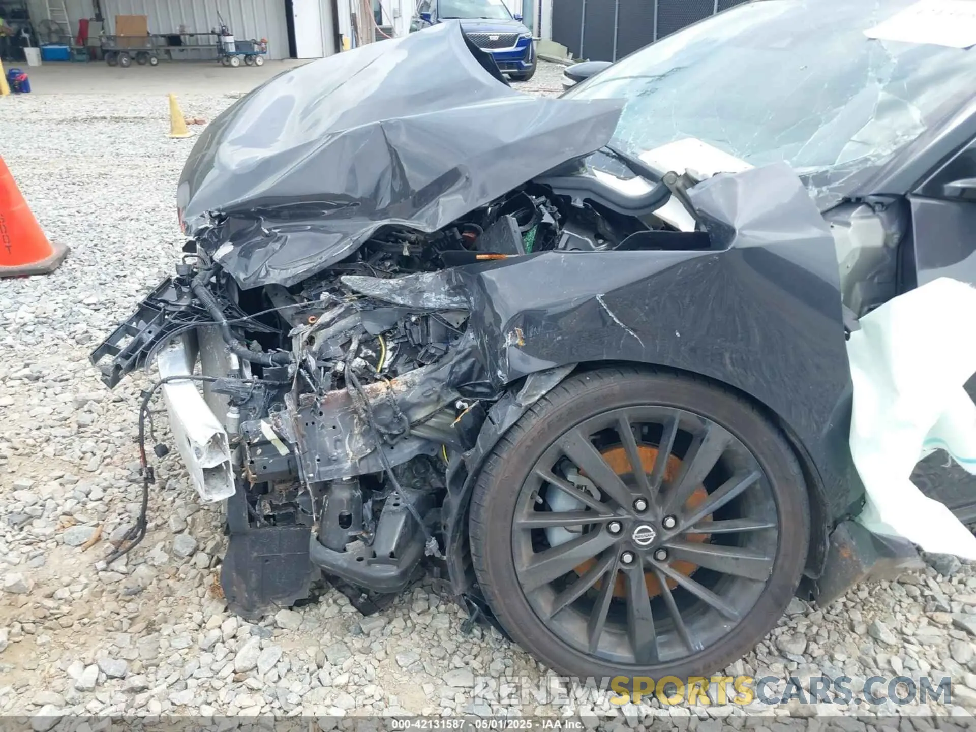 6 Photograph of a damaged car 1N4AA6FV1MC502937 NISSAN MAXIMA 2021