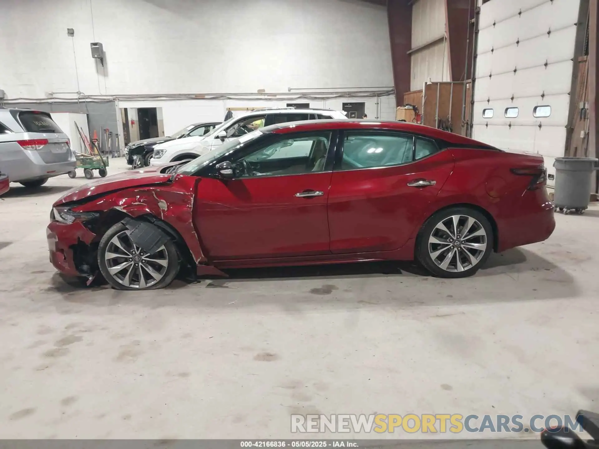 14 Photograph of a damaged car 1N4AA6FV0NC503501 NISSAN MAXIMA 2022