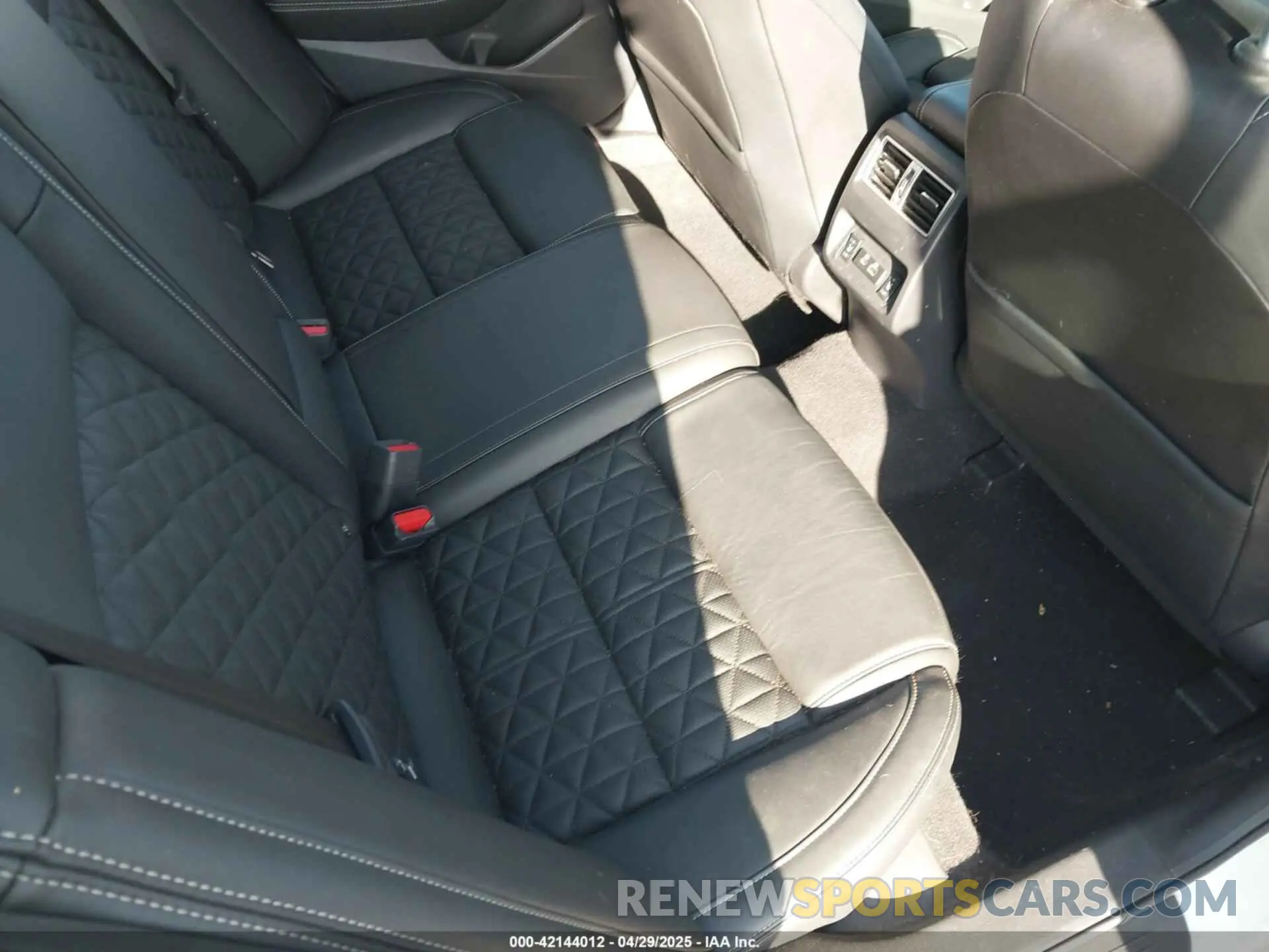 8 Фотография поврежденного автомобиля 1N4AA6FV5NC507852 NISSAN MAXIMA 2022