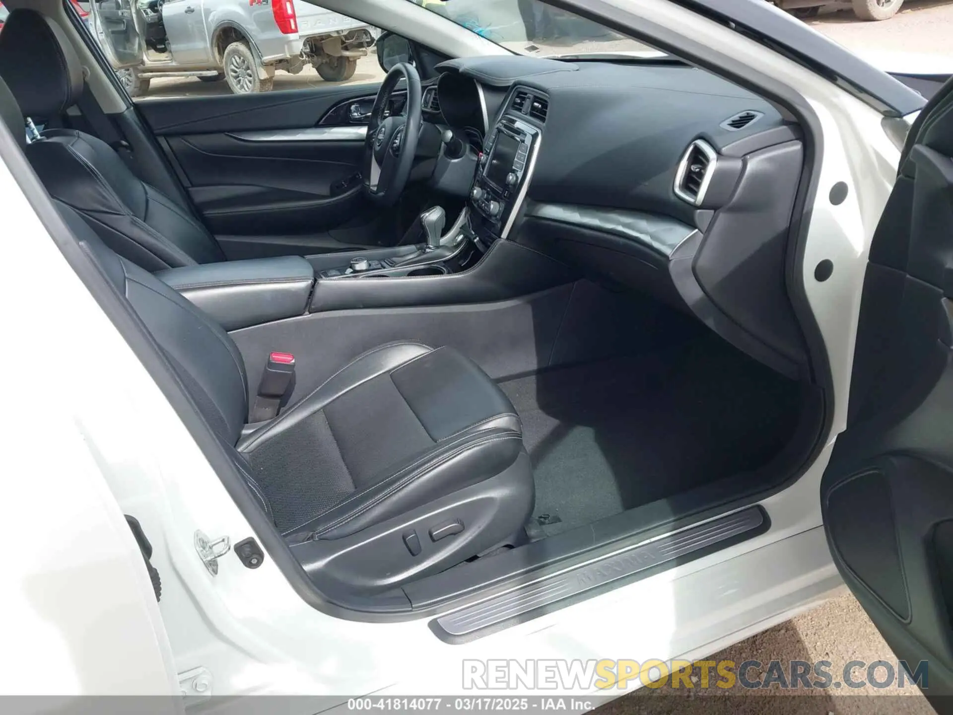 5 Фотография поврежденного автомобиля 1N4AA6CV2PC509307 NISSAN MAXIMA 2023