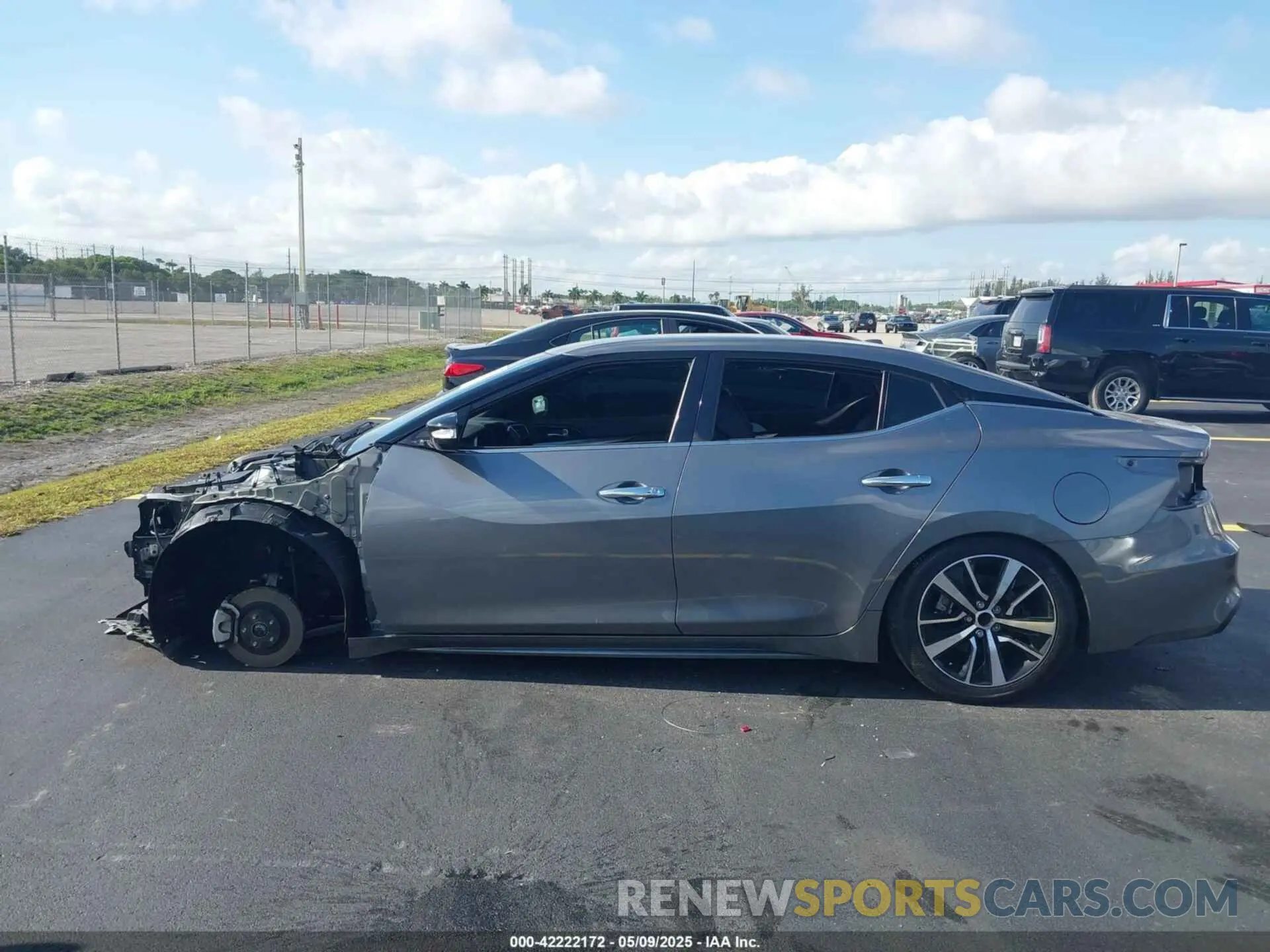 14 Photograph of a damaged car 1N4AA6CV7PC508718 NISSAN MAXIMA 2023