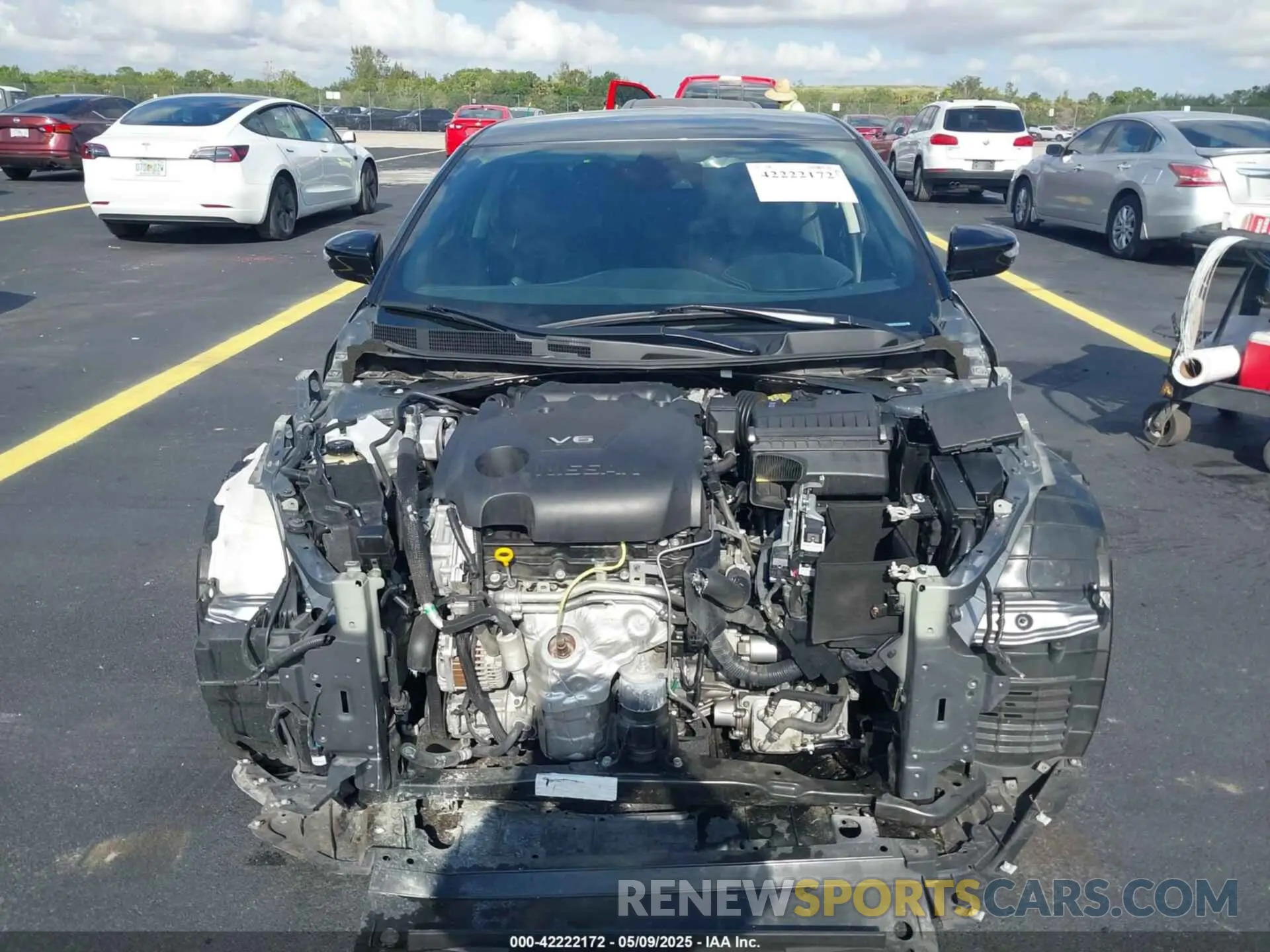17 Photograph of a damaged car 1N4AA6CV7PC508718 NISSAN MAXIMA 2023