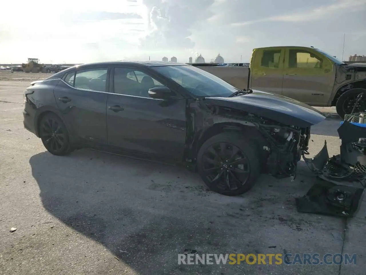 4 Photograph of a damaged car 1N4AA6EV8PC505713 NISSAN MAXIMA 2023