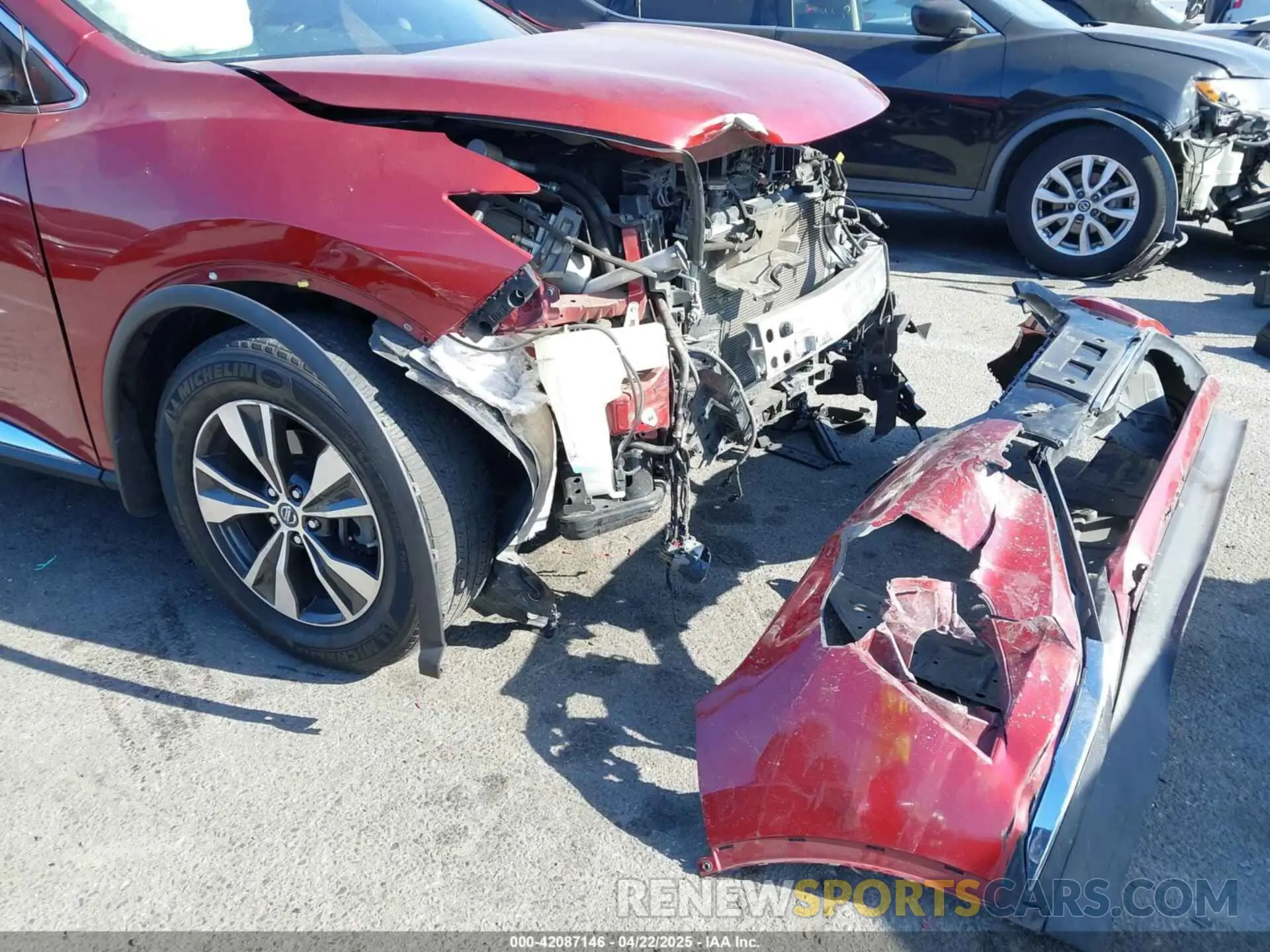 18 Photograph of a damaged car 5N1AZ2MJ5KN117616 NISSAN MURANO 2019