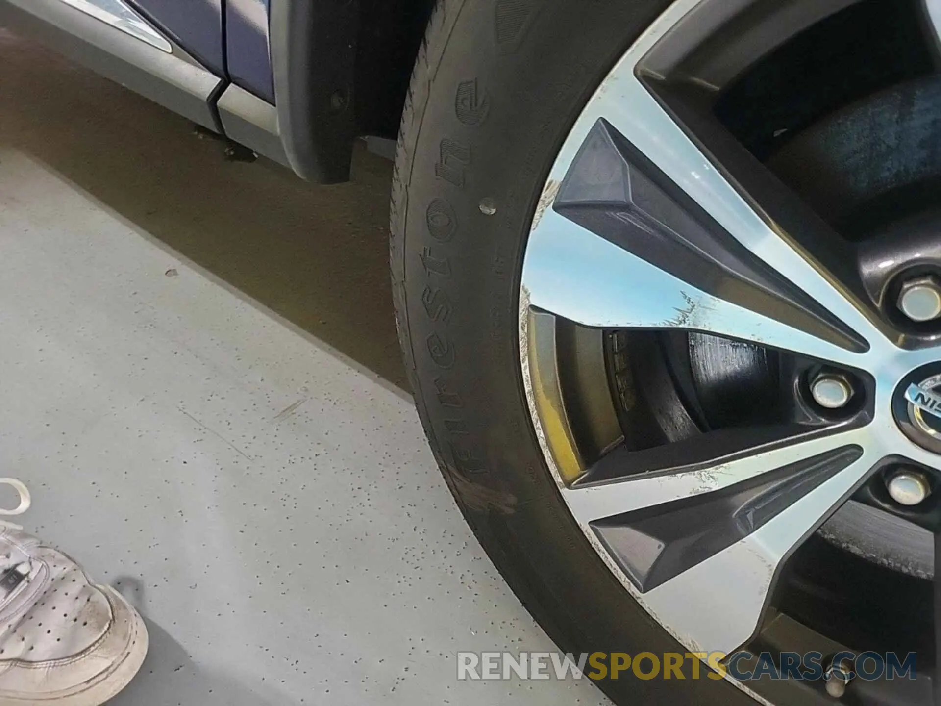 17 Photograph of a damaged car 5N1AZ2MS6KN104821 NISSAN MURANO 2019