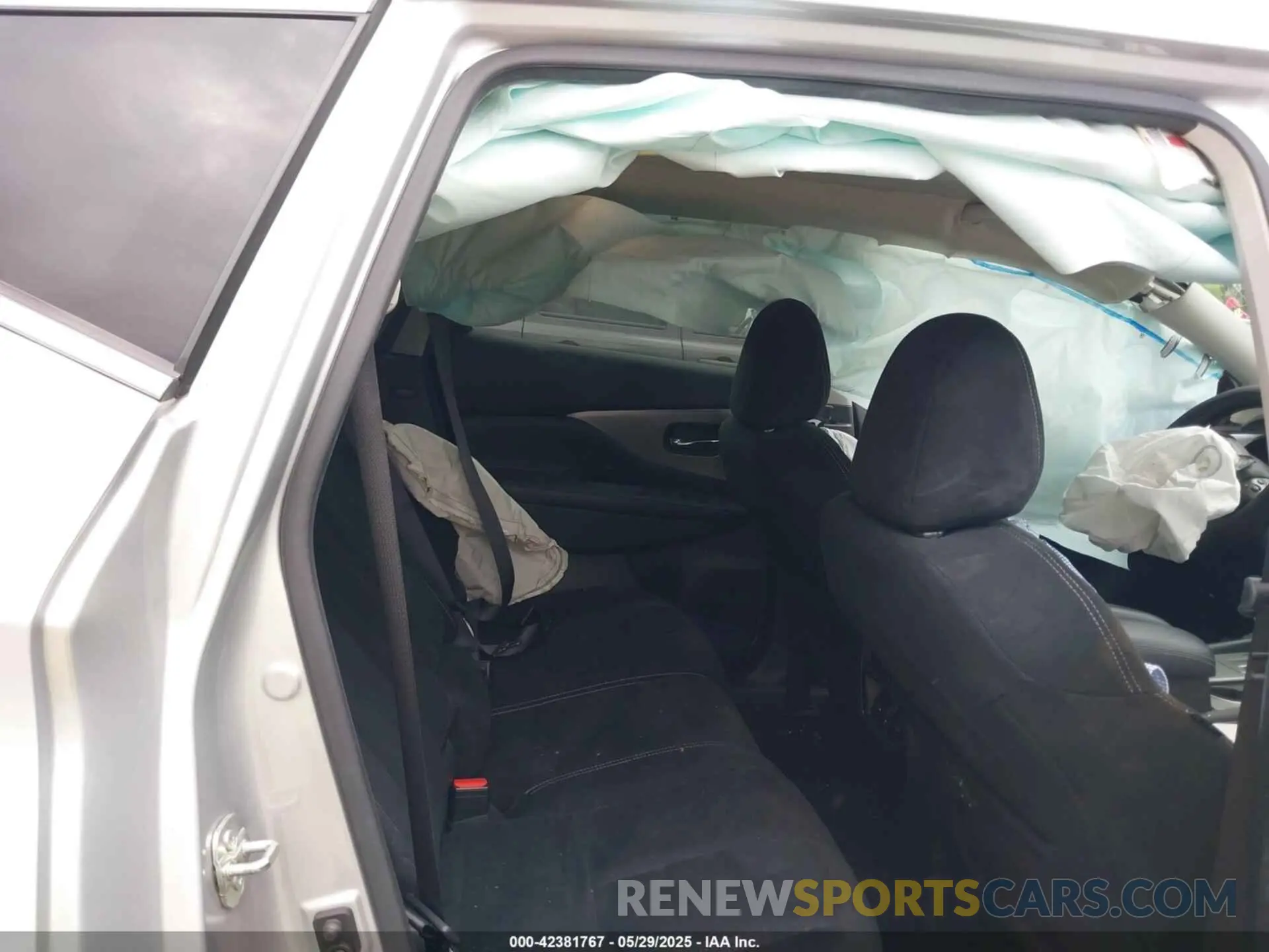 8 Photograph of a damaged car 5N1AZ2AS3LN170748 NISSAN MURANO 2020