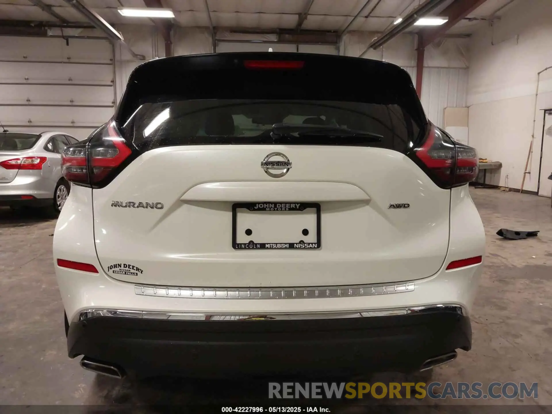 16 Photograph of a damaged car 5N1AZ2AS0MC117468 NISSAN MURANO 2021