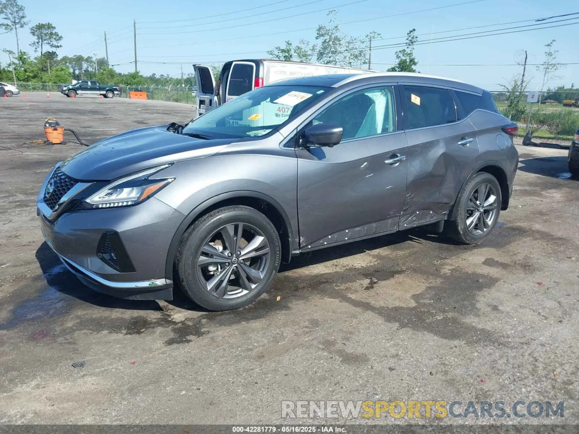 2 Photograph of a damaged car 5N1AZ2DJ4MC108677 NISSAN MURANO 2021
