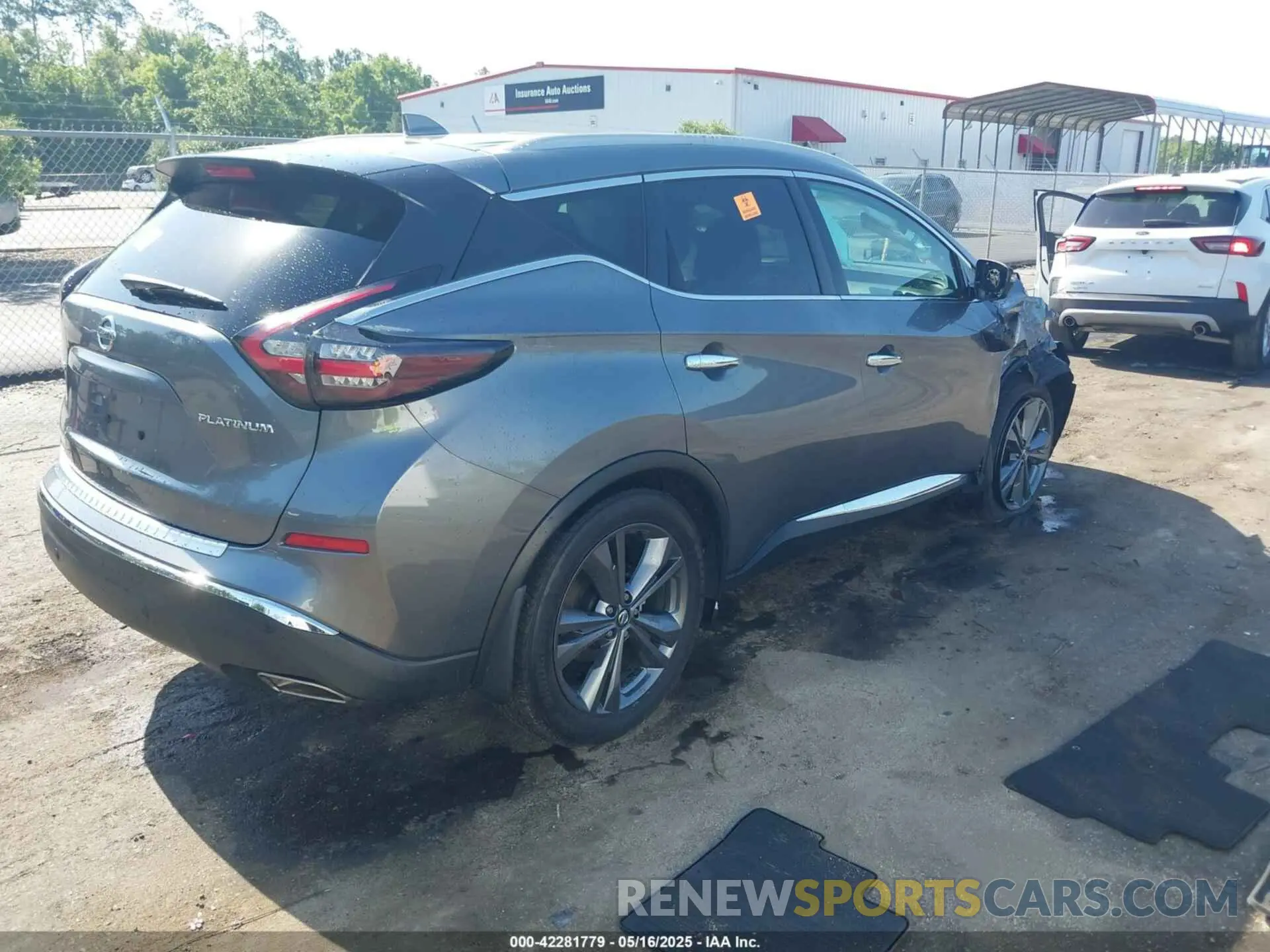 4 Photograph of a damaged car 5N1AZ2DJ4MC108677 NISSAN MURANO 2021
