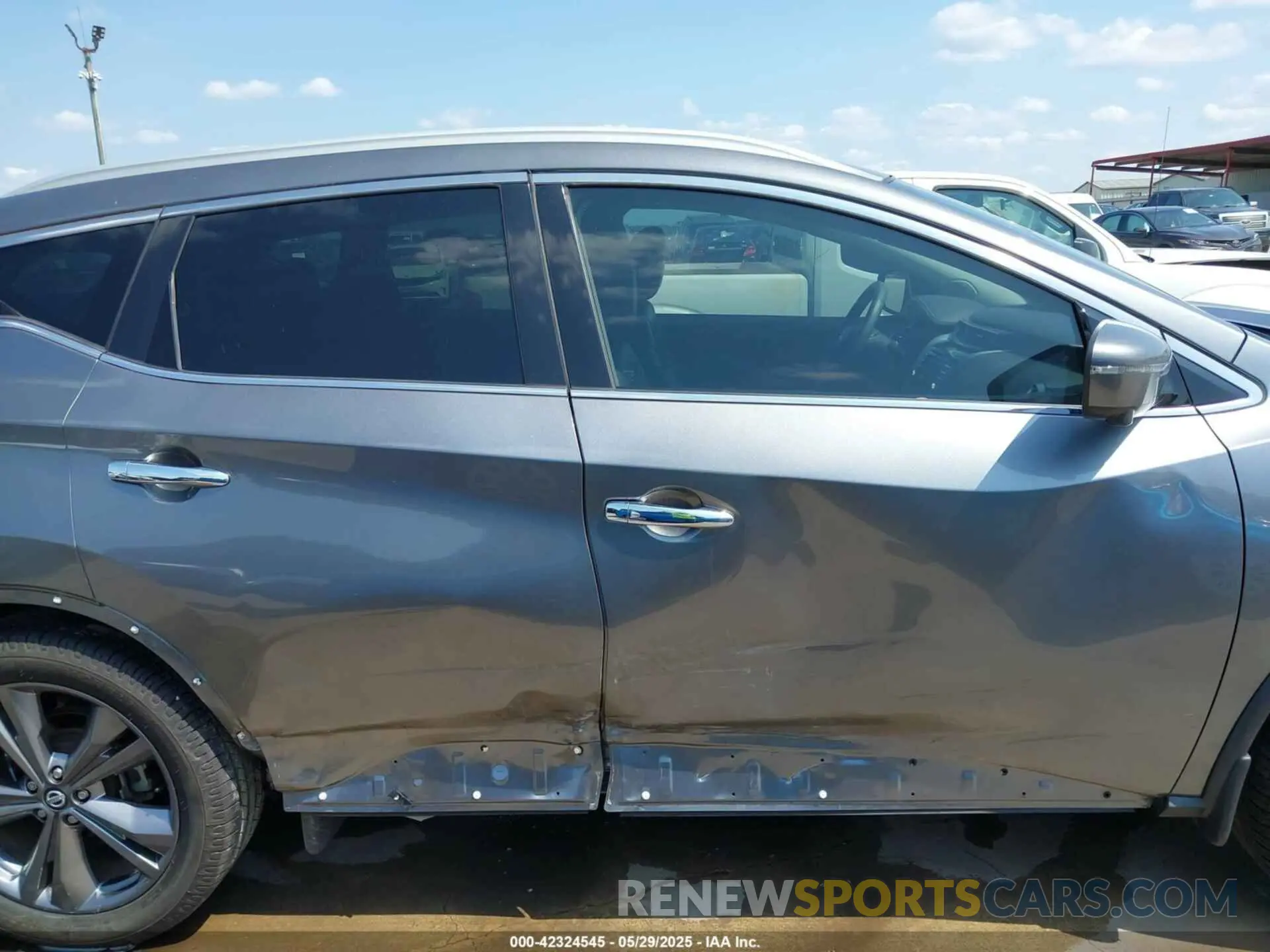 14 Photograph of a damaged car 5N1AZ2DS9MC103600 NISSAN MURANO 2021