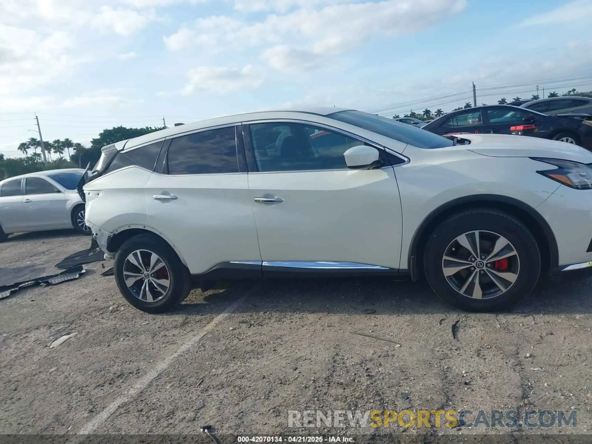 14 Photograph of a damaged car 5N1AZ2ASXNC121965 NISSAN MURANO 2022