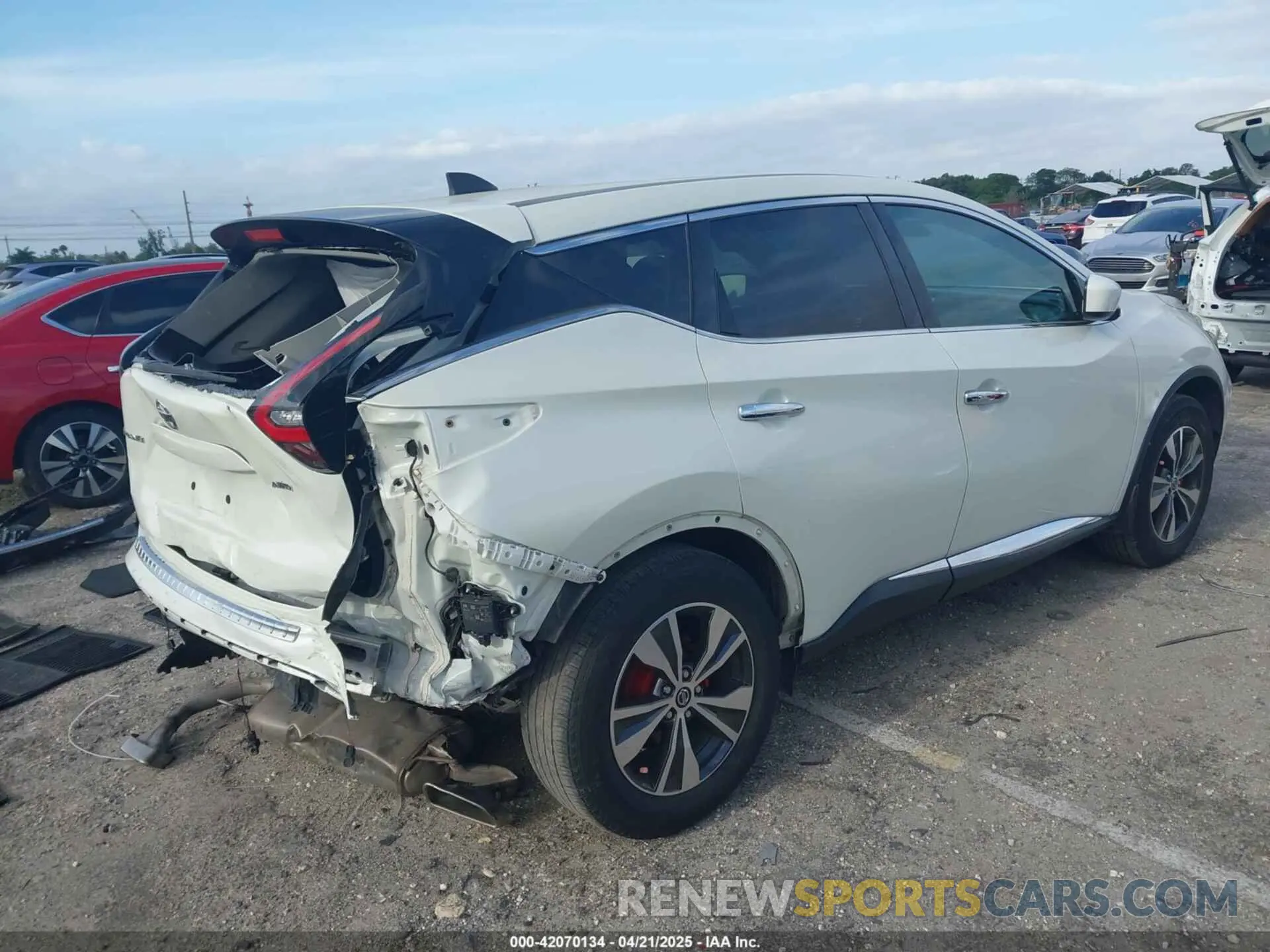 4 Photograph of a damaged car 5N1AZ2ASXNC121965 NISSAN MURANO 2022