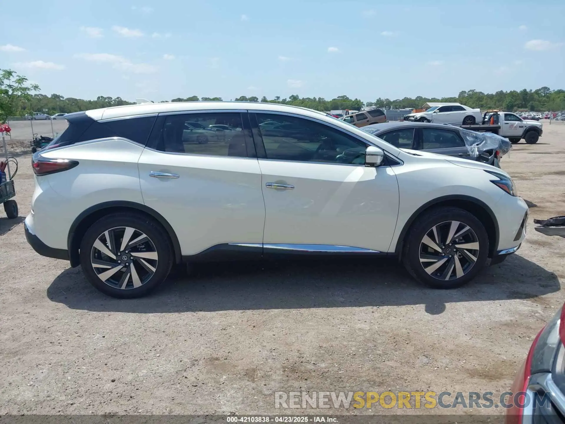 14 Фотография поврежденного автомобиля 5N1AZ2CJ0PC125739 NISSAN MURANO 2023