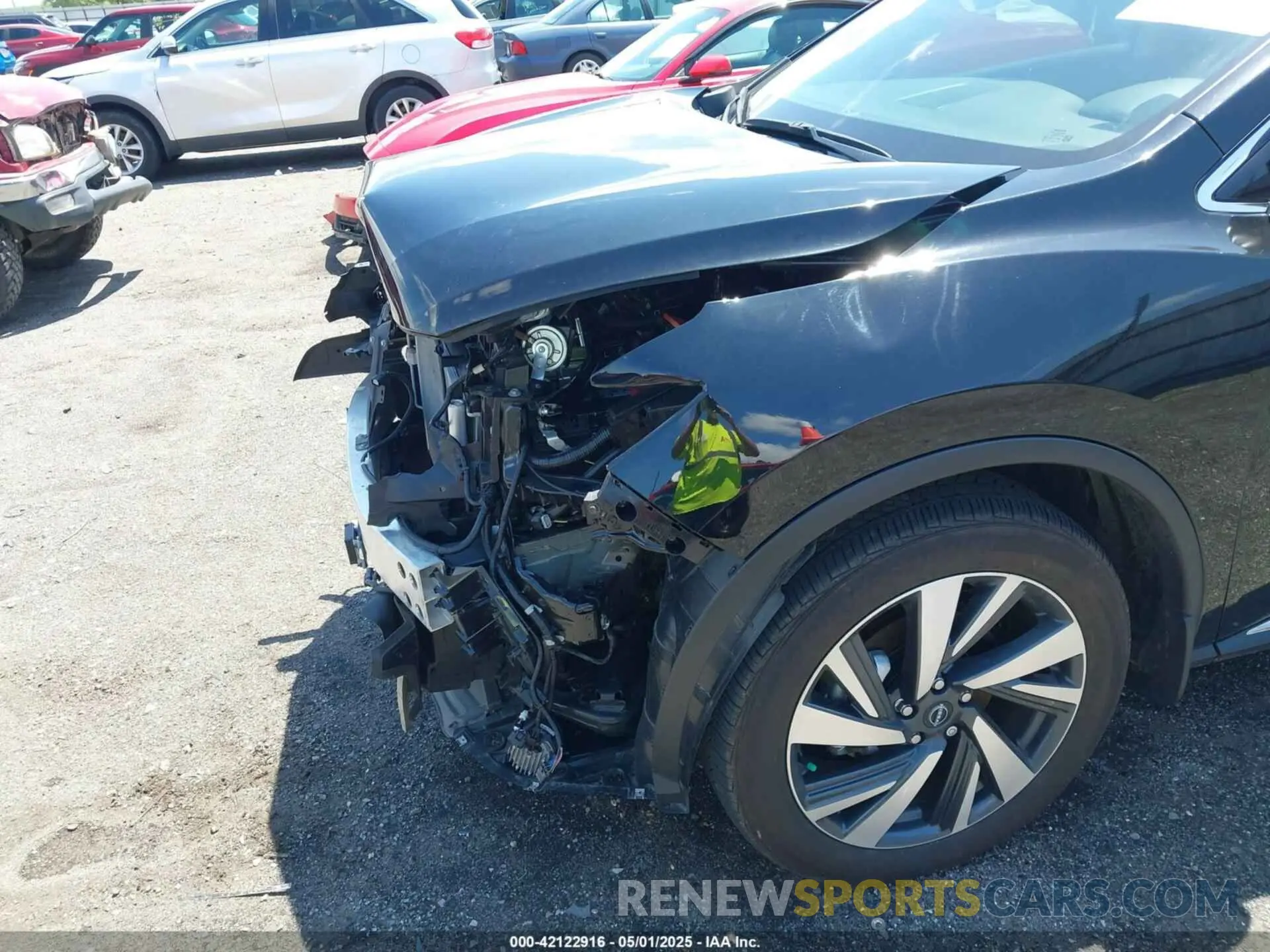 18 Photograph of a damaged car 5N1AZ2CJ2PC124155 NISSAN MURANO 2023
