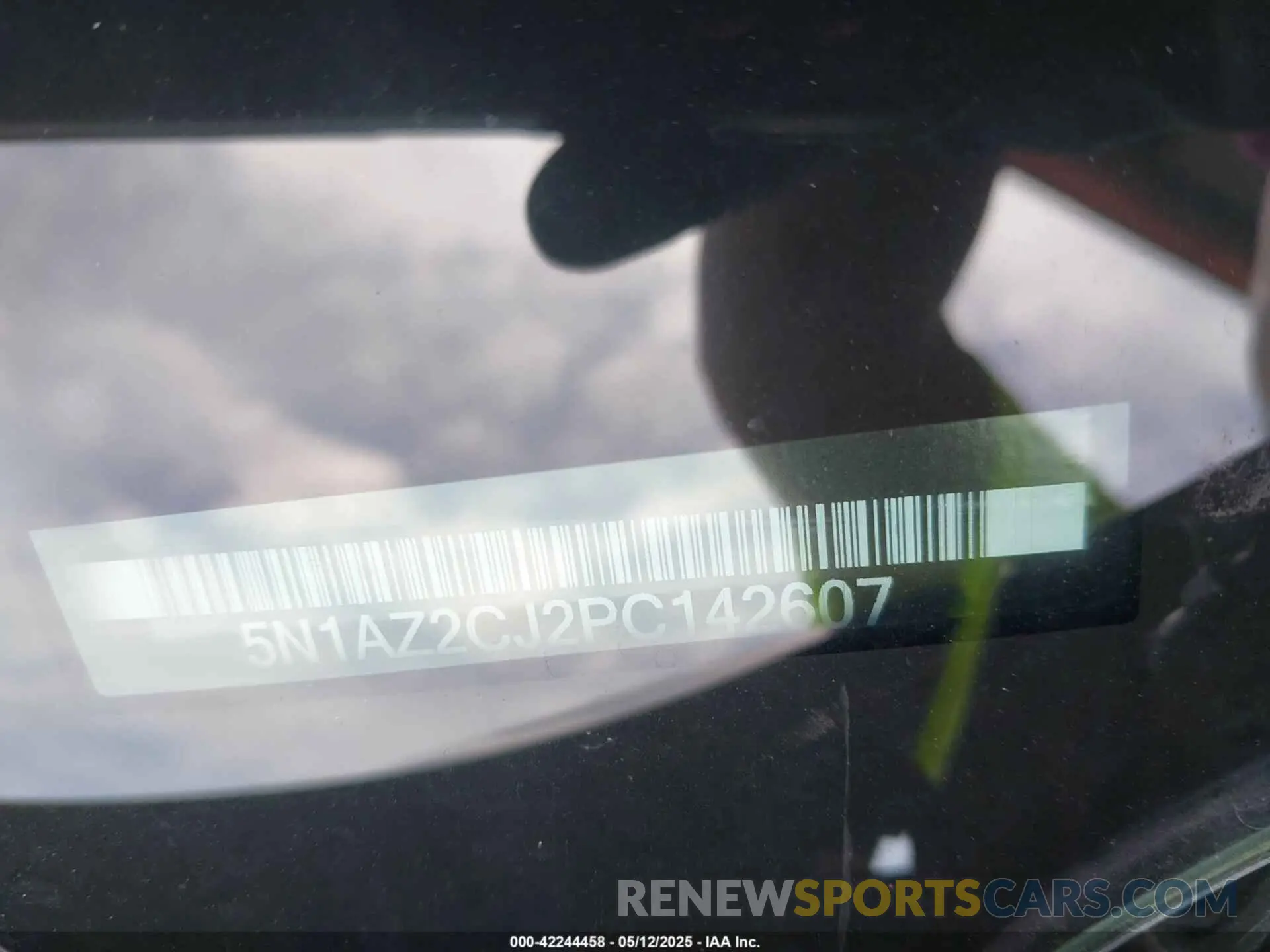 9 Photograph of a damaged car 5N1AZ2CJ2PC142607 NISSAN MURANO 2023