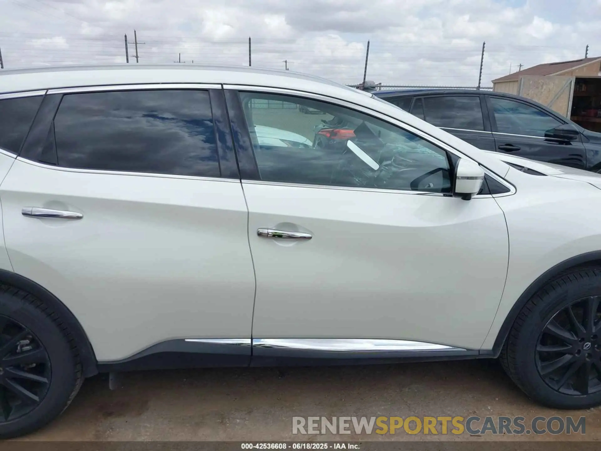 13 Photograph of a damaged car 5N1AZ2CJ4PC122679 NISSAN MURANO 2023