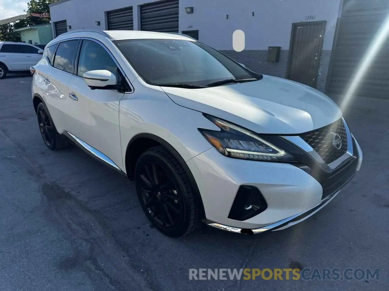 1 Photograph of a damaged car 5N1AZ2CJ8PC129022 NISSAN MURANO 2023