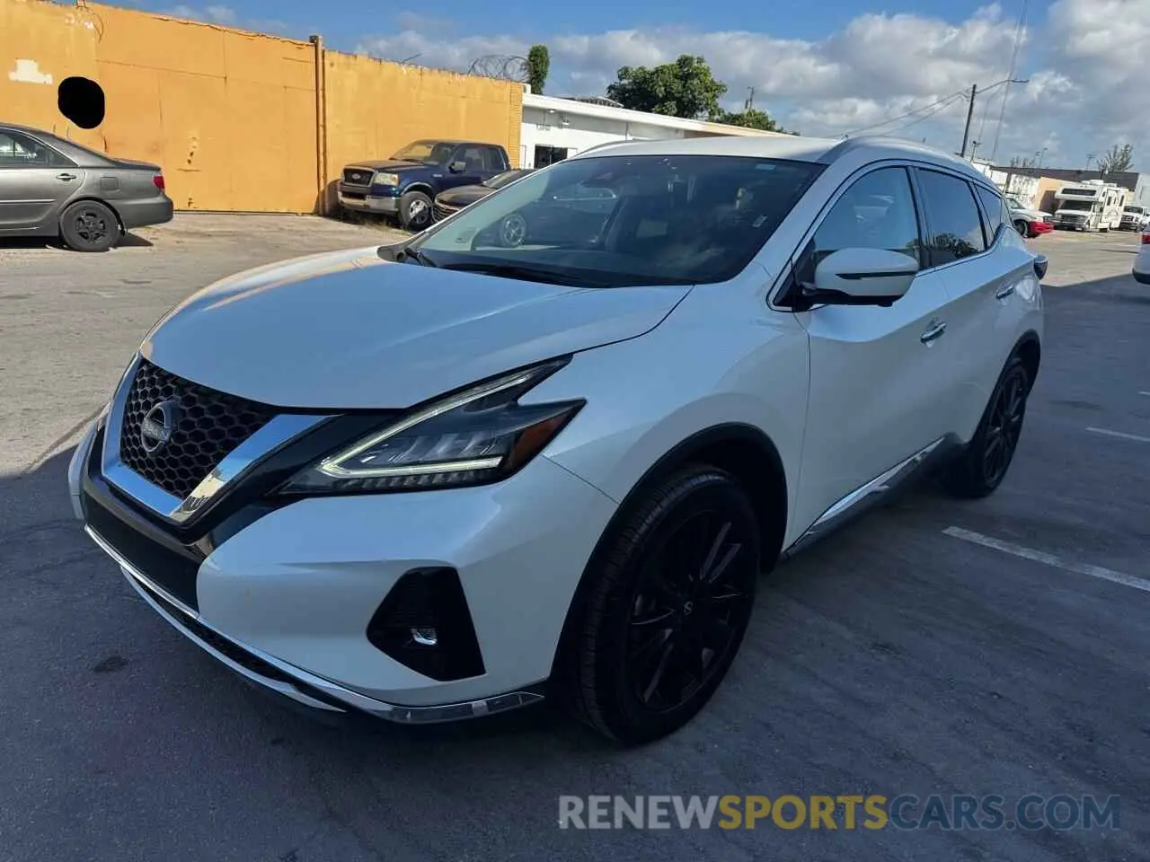 2 Photograph of a damaged car 5N1AZ2CJ8PC129022 NISSAN MURANO 2023