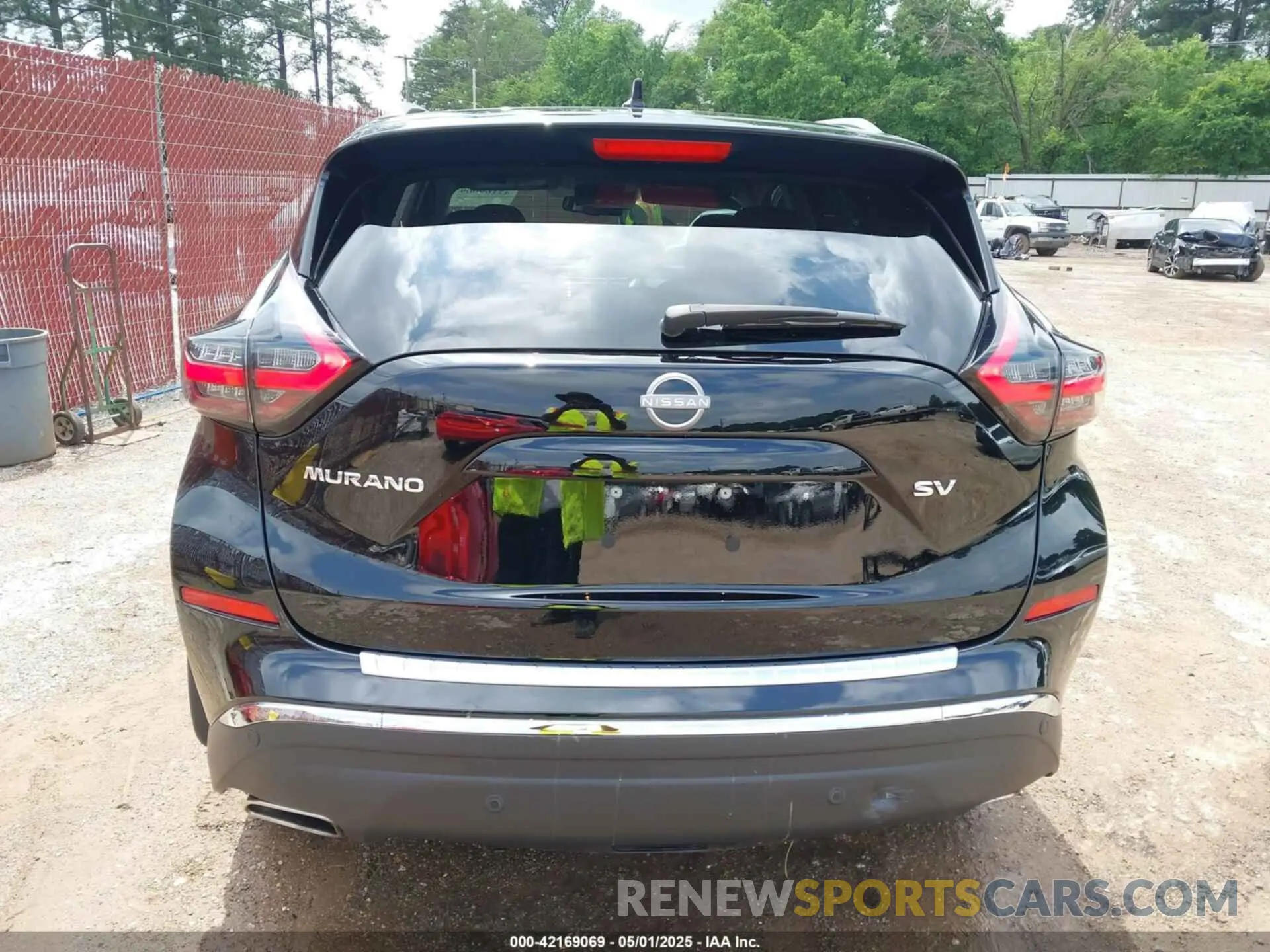 16 Photograph of a damaged car 5N1AZ2BJ2RC104685 NISSAN MURANO 2024