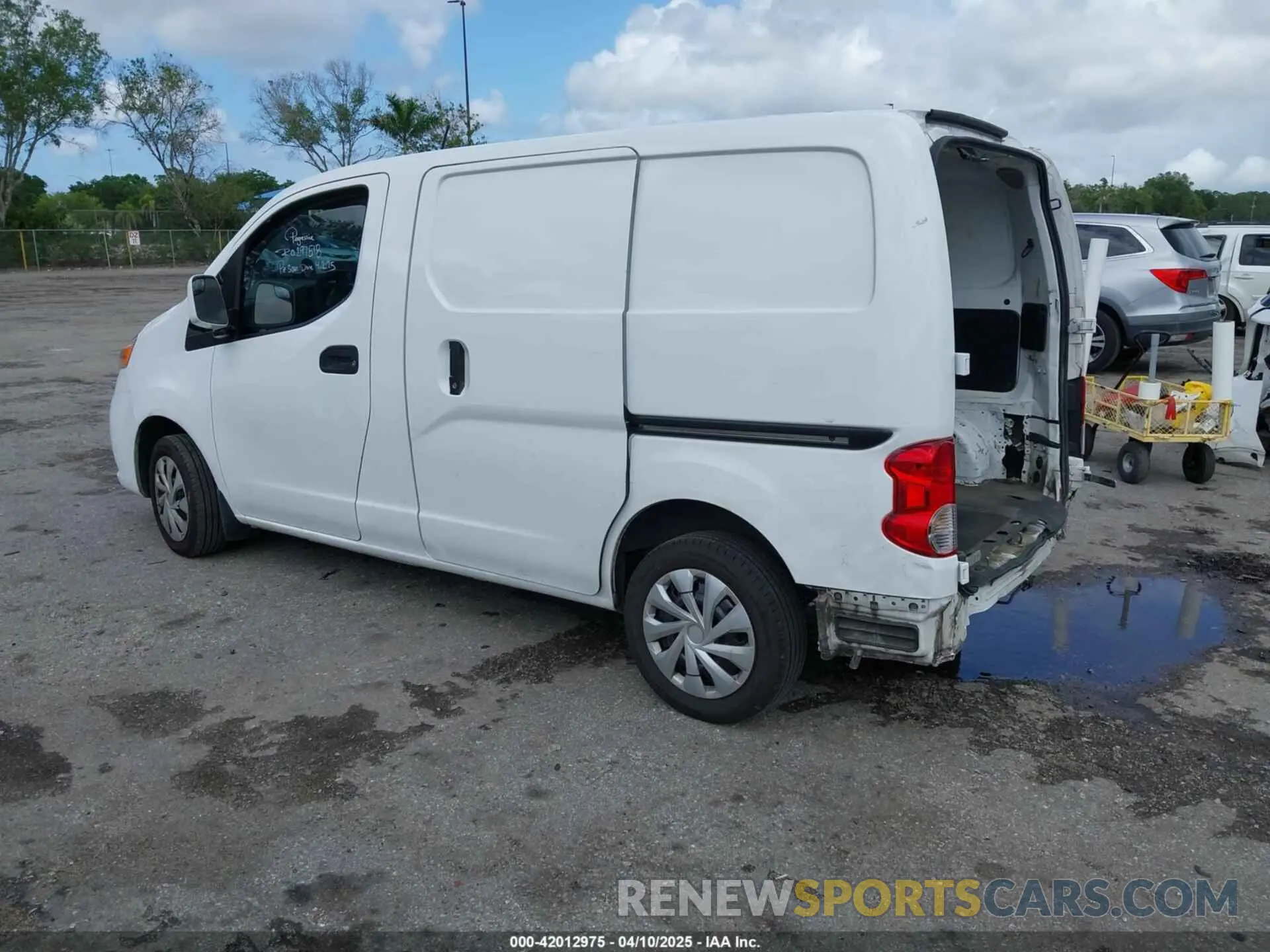 3 Фотография поврежденного автомобиля 3N6CM0KN9LK709594 NISSAN NV 200 2020