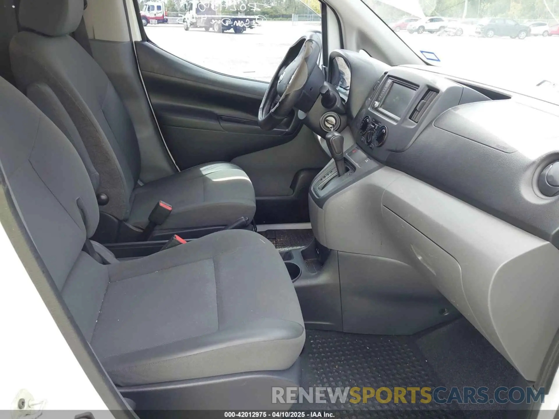 5 Фотография поврежденного автомобиля 3N6CM0KN9LK709594 NISSAN NV 200 2020