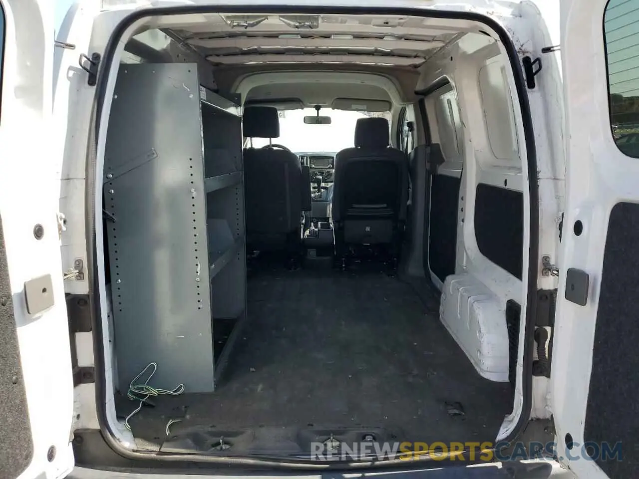10 Photograph of a damaged car 3N6CM0KN1KK698735 NISSAN NV 2019