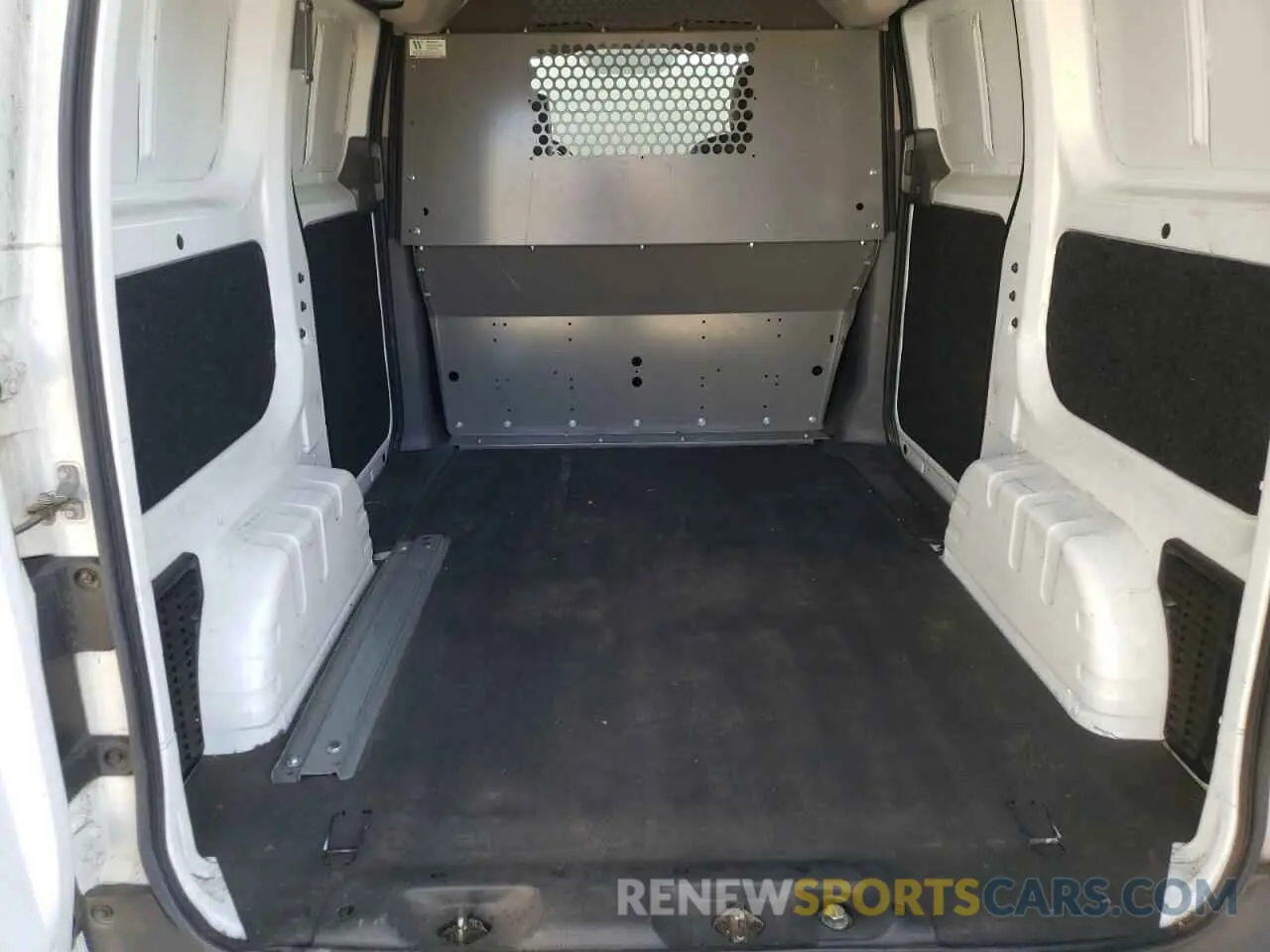 10 Фотография поврежденного автомобиля 3N6CM0KN1KK701486 NISSAN NV 2019