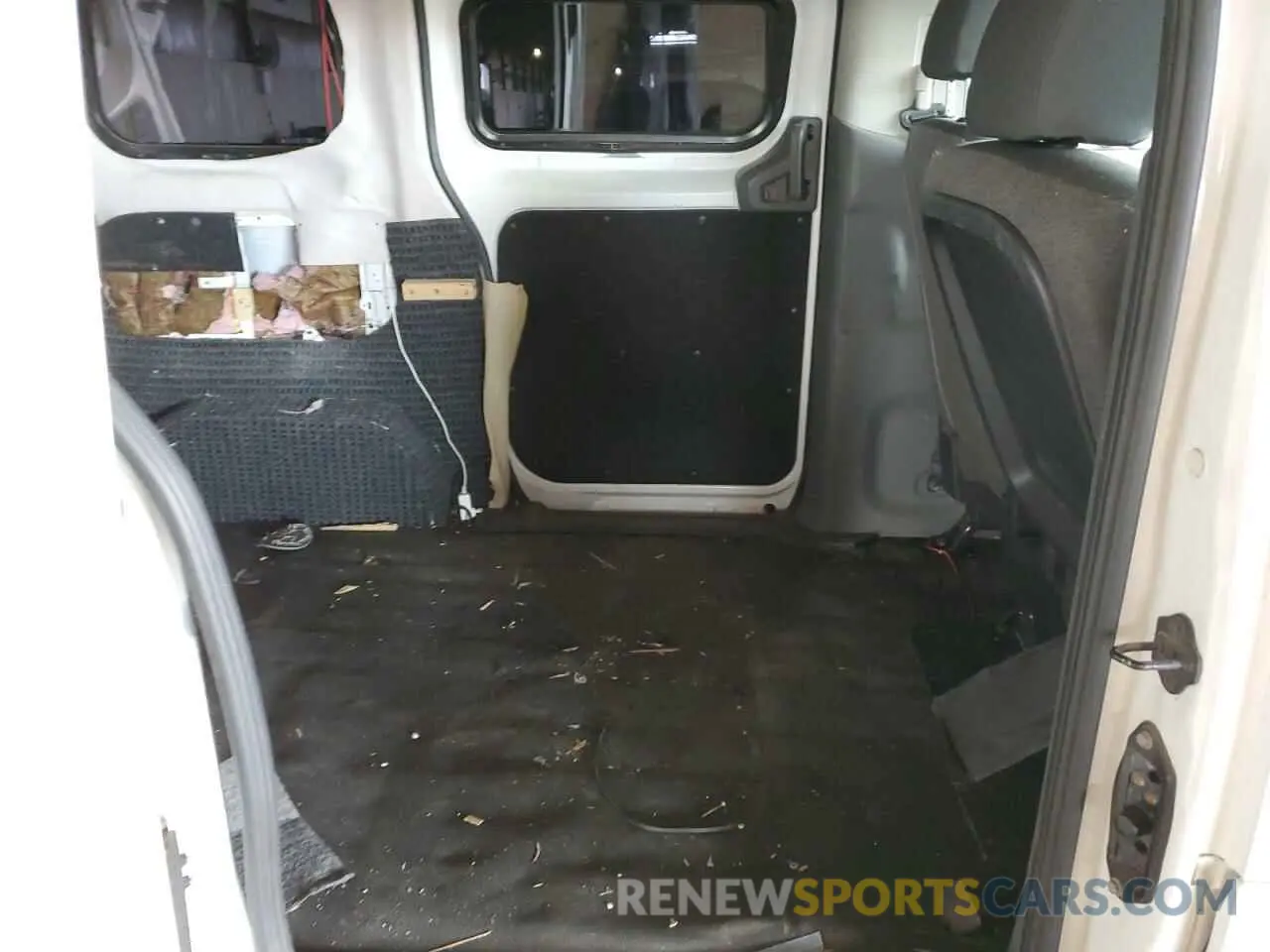 11 Фотография поврежденного автомобиля 3N6CM0KN0LK693771 NISSAN NV 2020