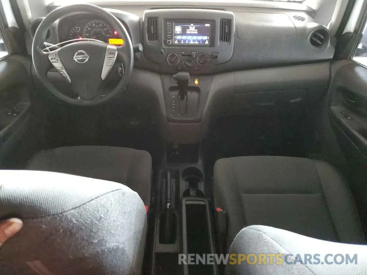8 Фотография поврежденного автомобиля 3N6CM0KN0LK693771 NISSAN NV 2020