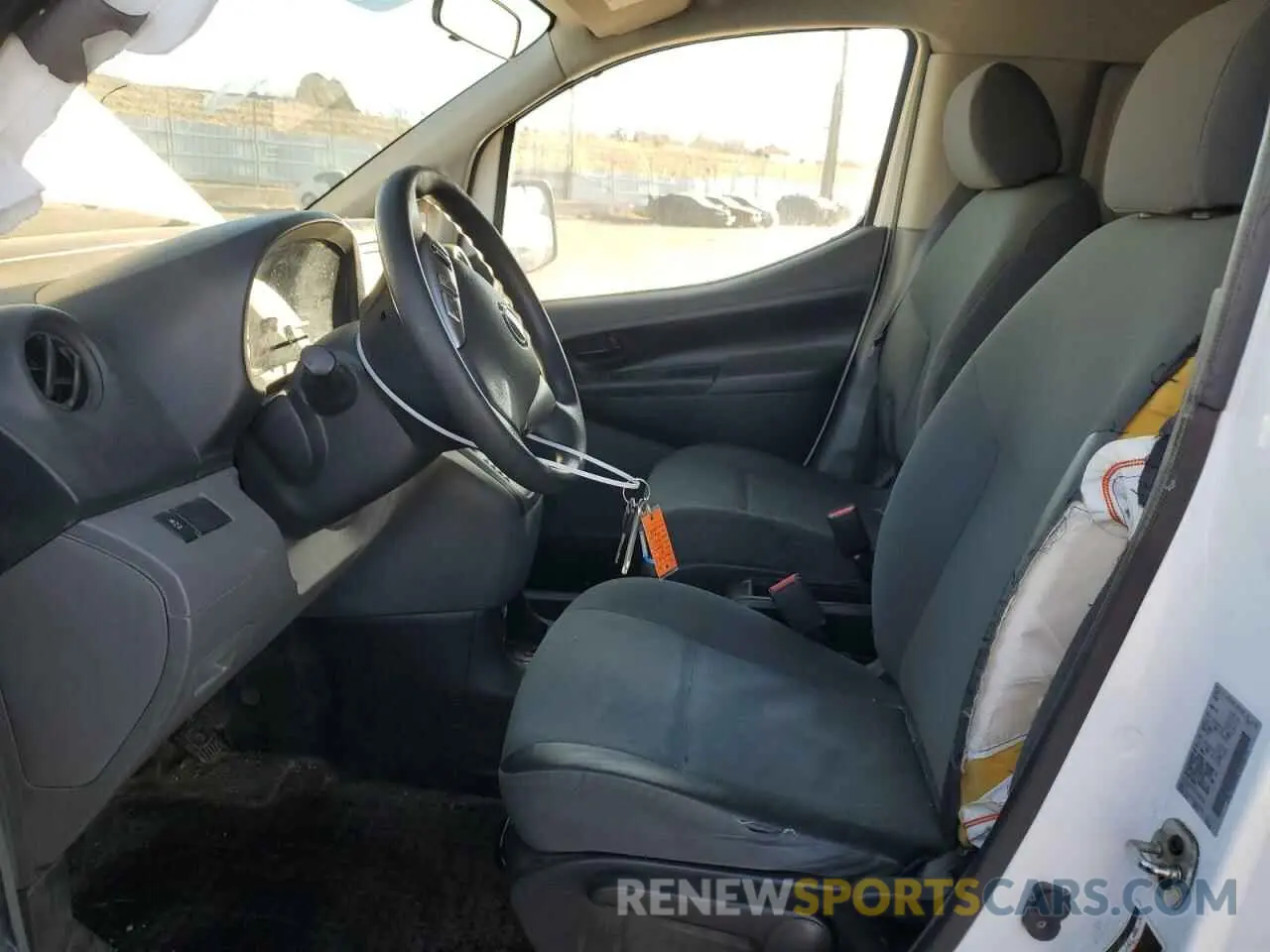 7 Фотография поврежденного автомобиля 3N6CM0KN0LK695679 NISSAN NV 2020