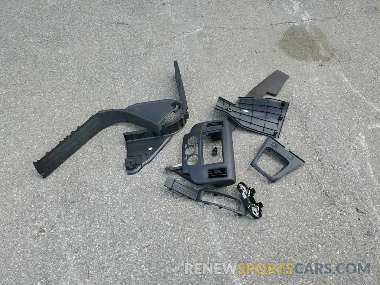 13 Фотография поврежденного автомобиля 3N6CM0KN6LK695766 NISSAN NV 2020