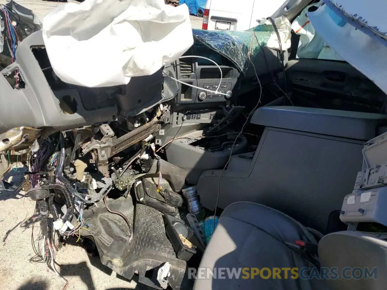 8 Photograph of a damaged car 1N6AF0KY2MN805929 NISSAN NV 2021
