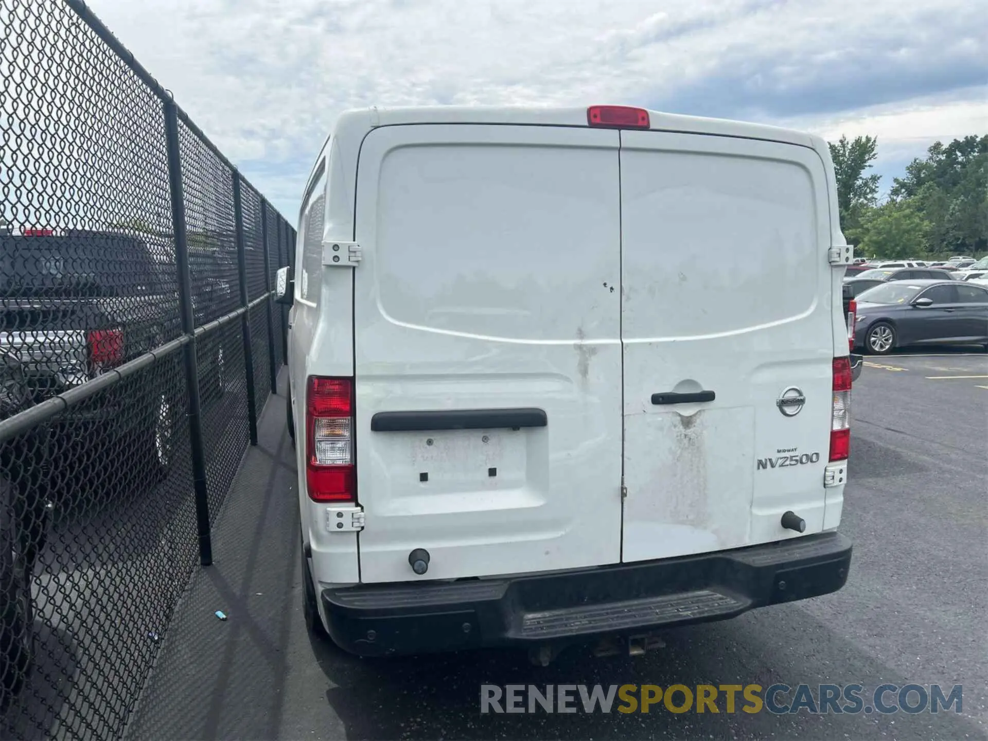 24 Фотография поврежденного автомобиля 1N6AF0KY9MN807337 NISSAN NV 2021