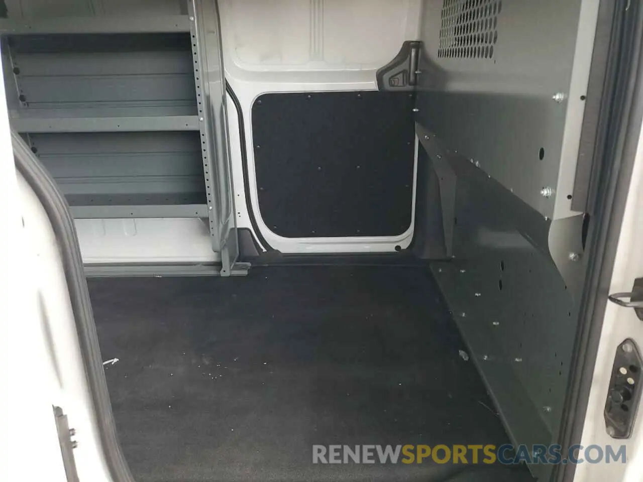 10 Фотография поврежденного автомобиля 3N6CM0KN1MK698883 NISSAN NV 2021