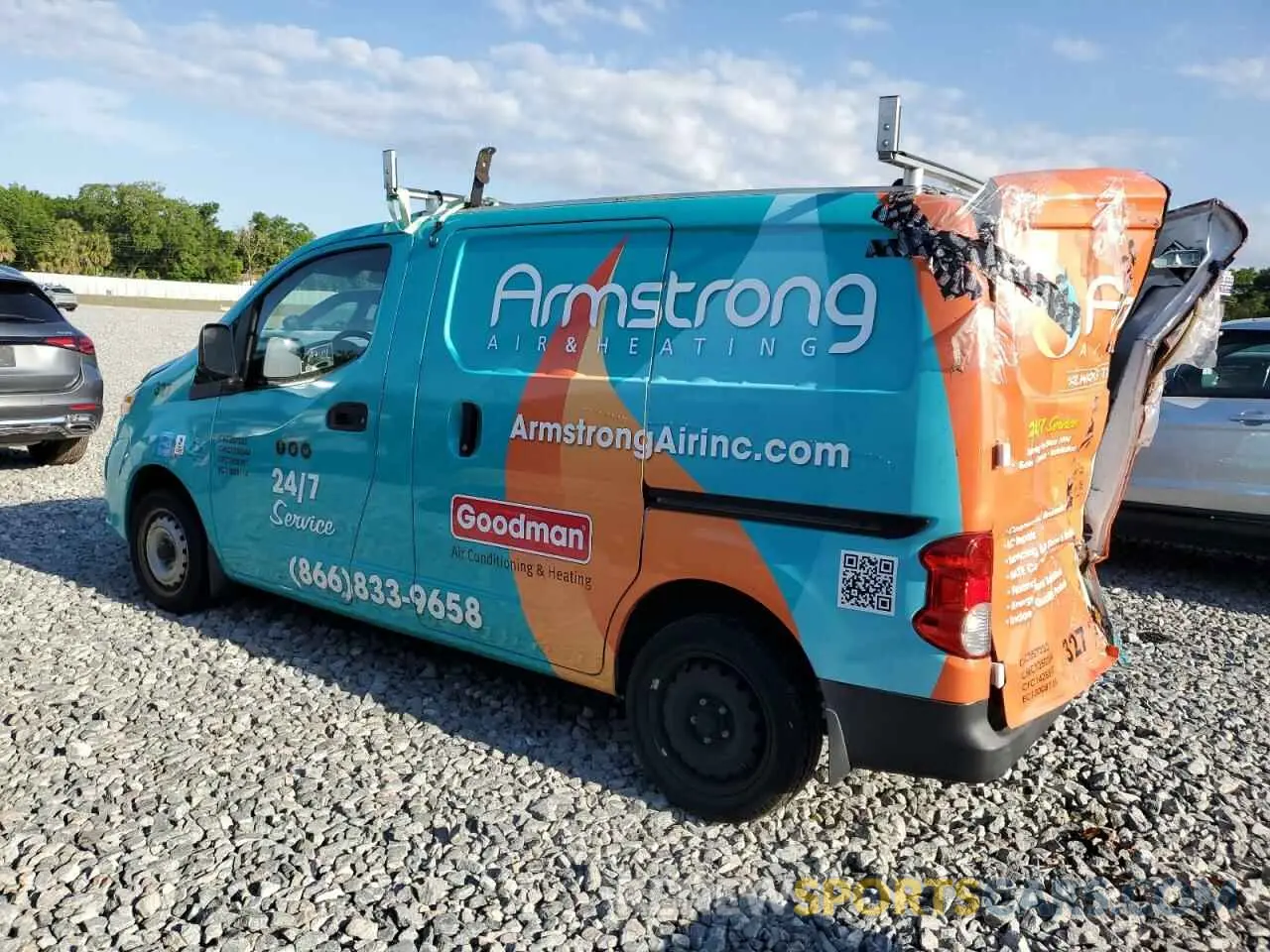 2 Фотография поврежденного автомобиля 3N6CM0KN2MK692493 NISSAN NV 2021