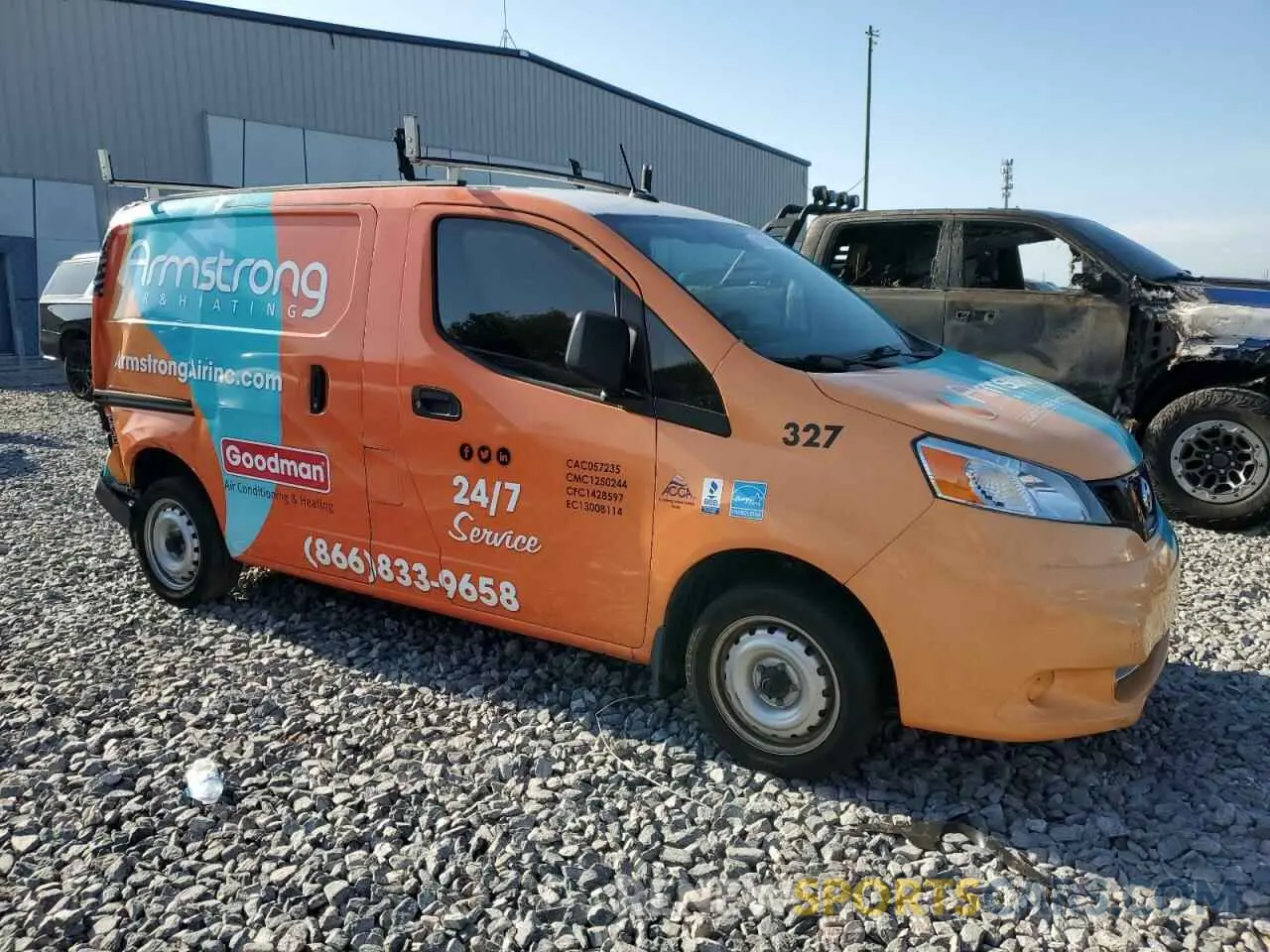 4 Фотография поврежденного автомобиля 3N6CM0KN2MK692493 NISSAN NV 2021