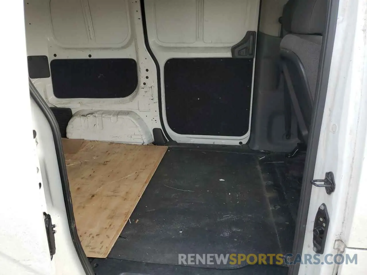 11 Photograph of a damaged car 3N6CM0KNXMK707189 NISSAN NV 2021