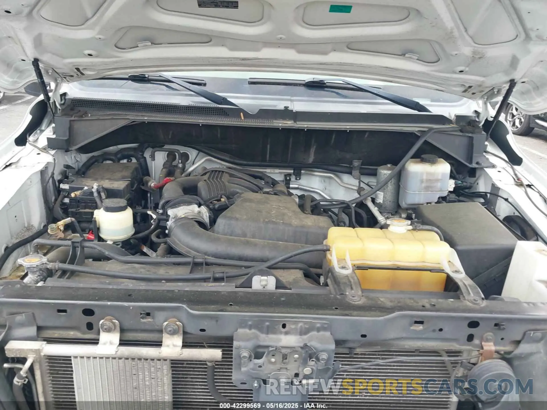 10 Фотография поврежденного автомобиля 1N6BF0KM0LN803824 NISSAN NV CARGO NV1500 2020