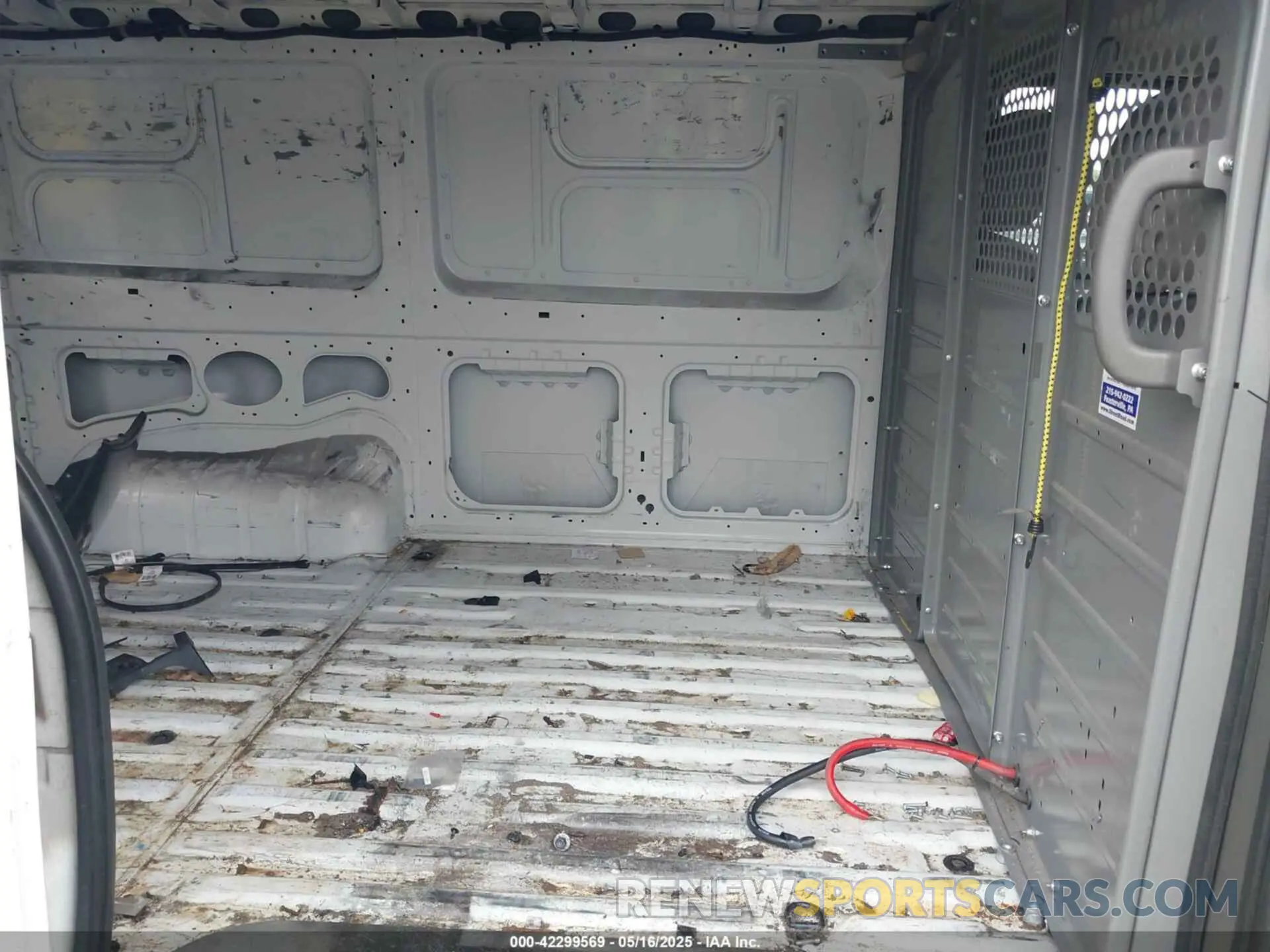 8 Фотография поврежденного автомобиля 1N6BF0KM0LN803824 NISSAN NV CARGO NV1500 2020