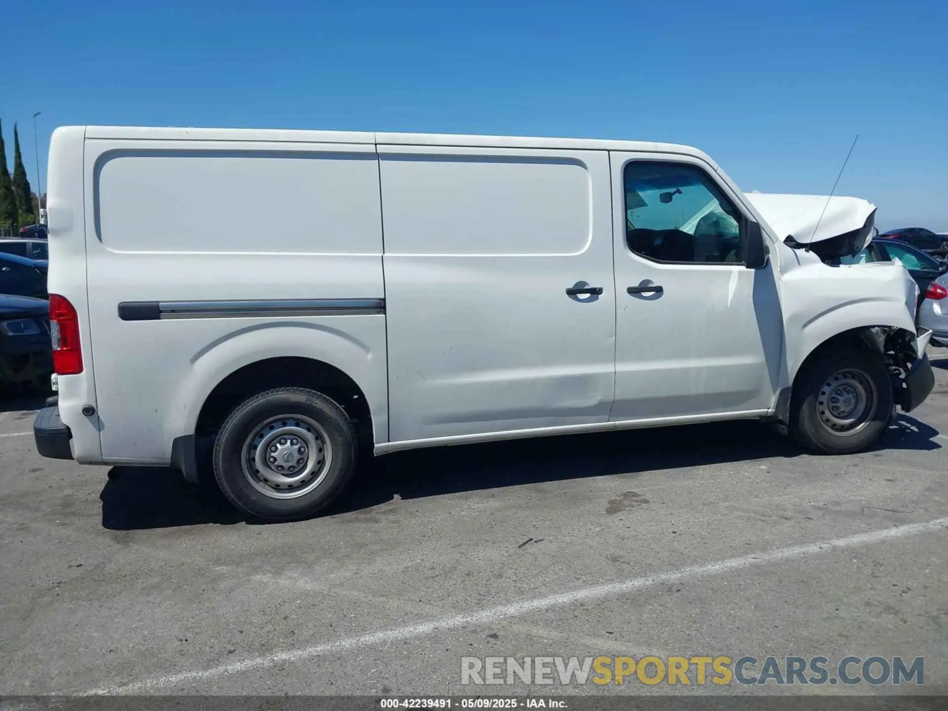 13 Фотография поврежденного автомобиля 1N6BF0KM7LN806302 NISSAN NV CARGO NV1500 2020