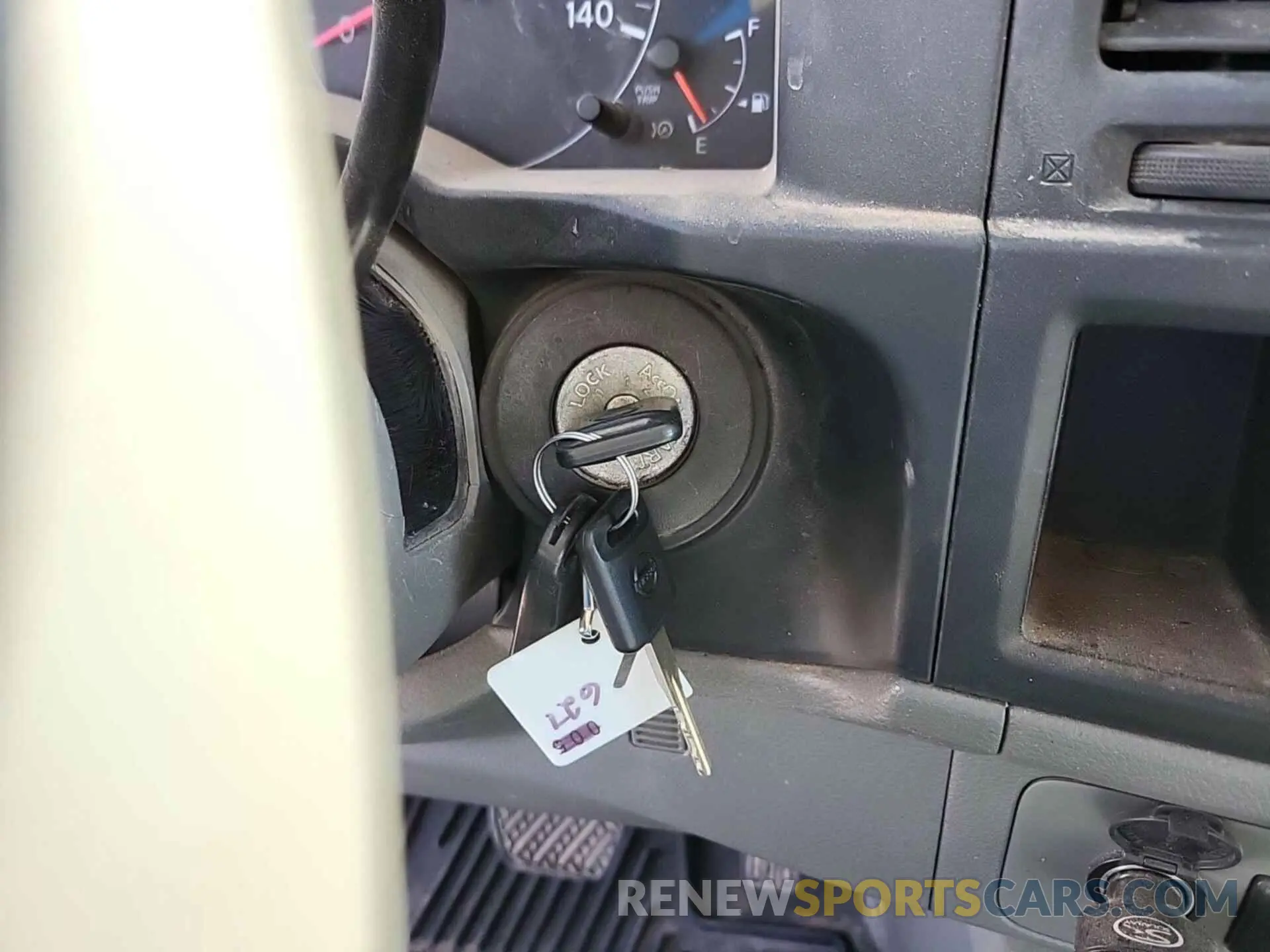 16 Photograph of a damaged car 1N6AF0LY4KN806284 NISSAN NV CARGO NV2500 HD 2019