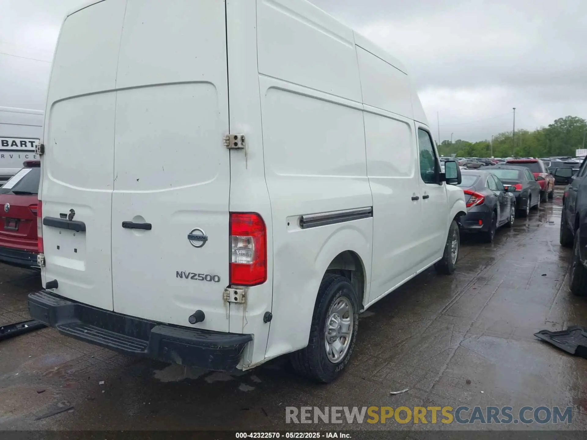 4 Фотография поврежденного автомобиля 1N6BF0LY6KN810650 NISSAN NV CARGO NV2500 HD 2019
