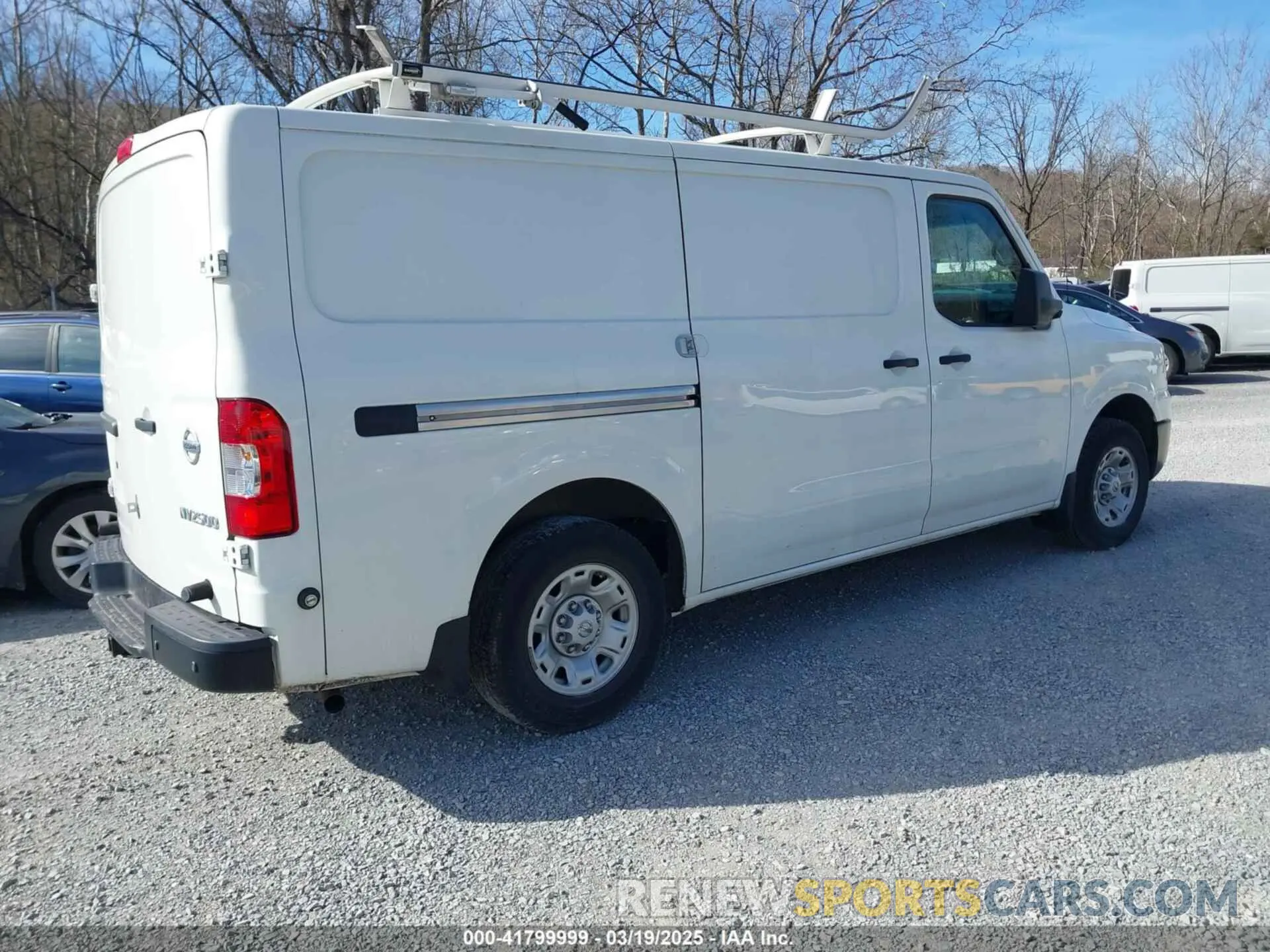 4 Photograph of a damaged car 1N6BF0KY4MN809372 NISSAN NV CARGO NV2500 HD 2021